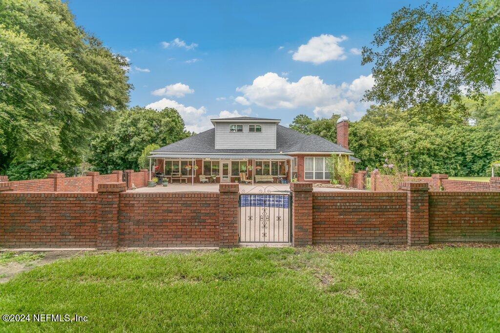 7436 WOODLAWN Road