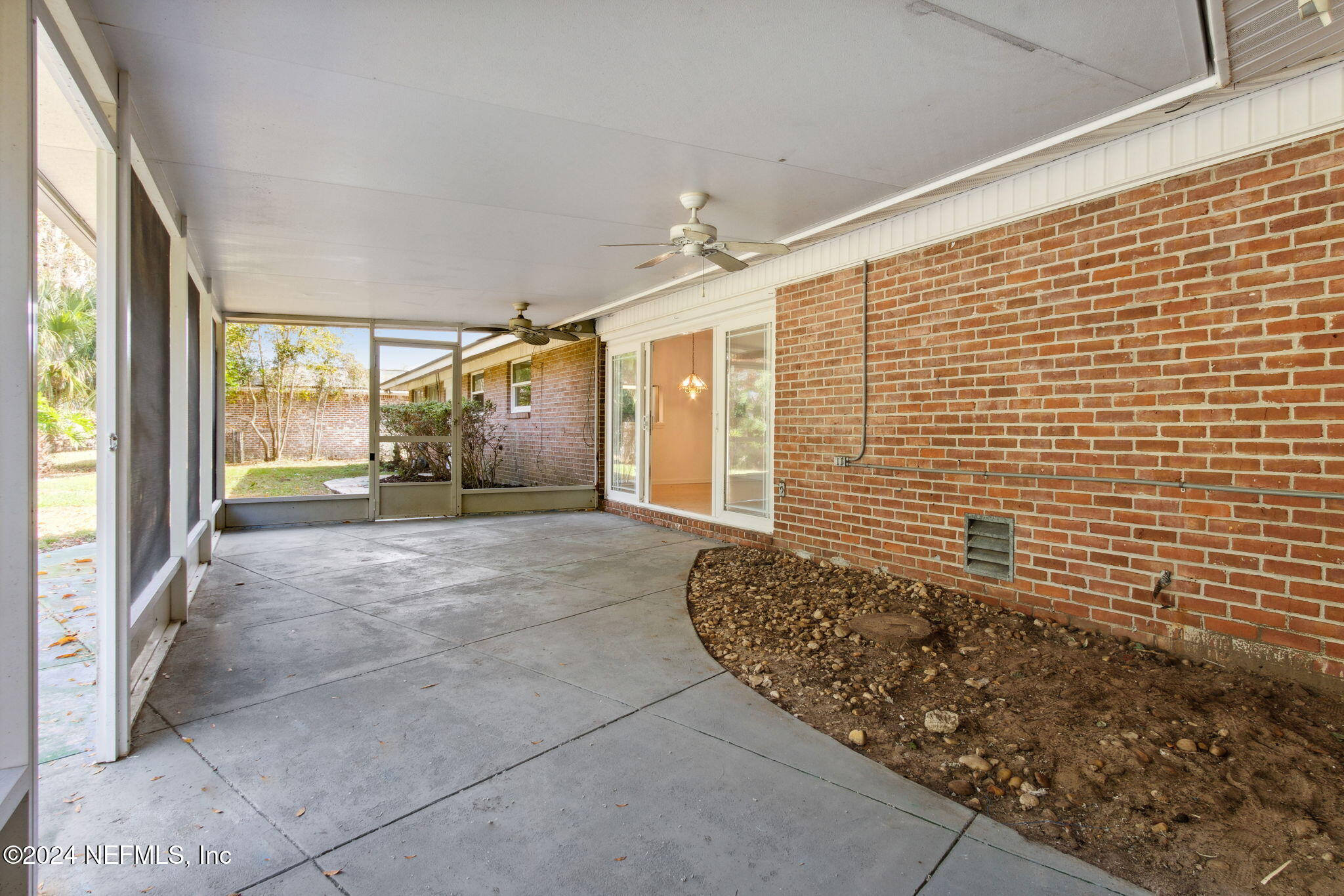 2907 CABALLERO Drive