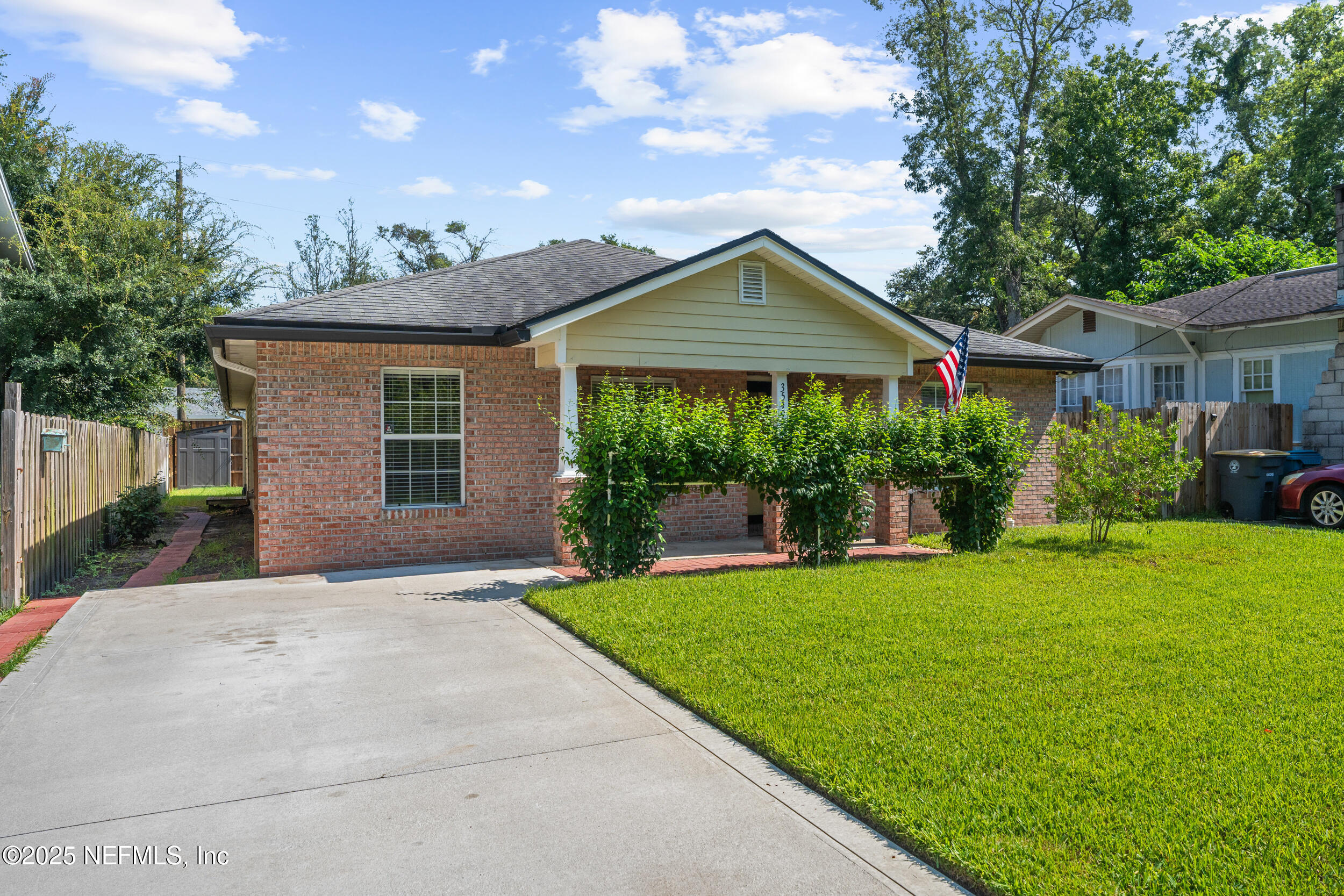 3549 COLLEGE Place