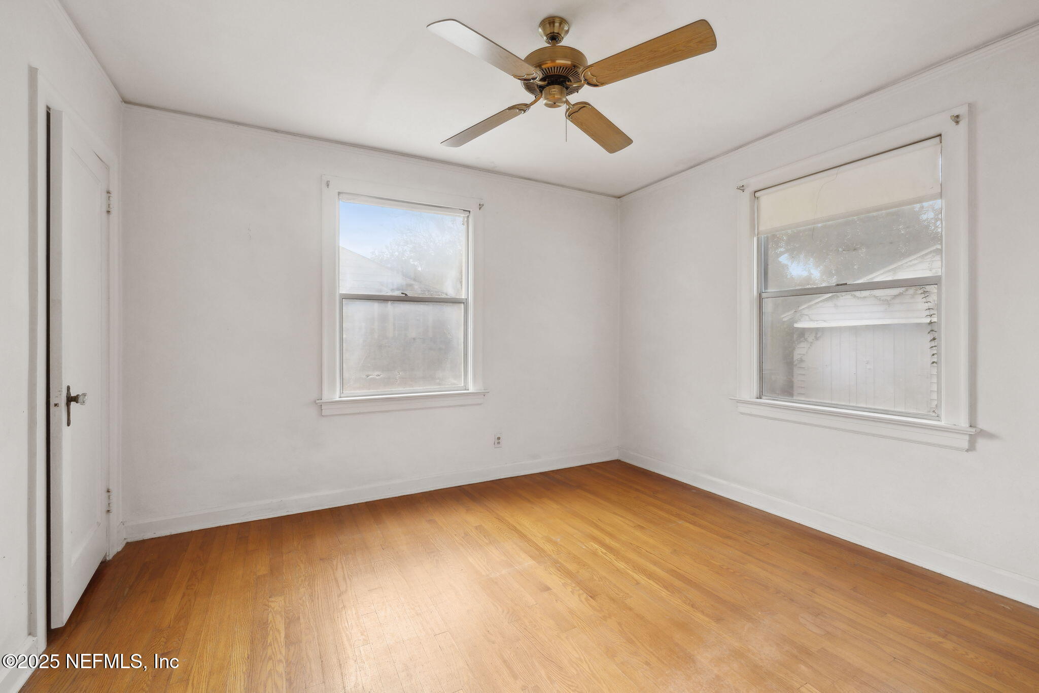 2212 REDFERN Road