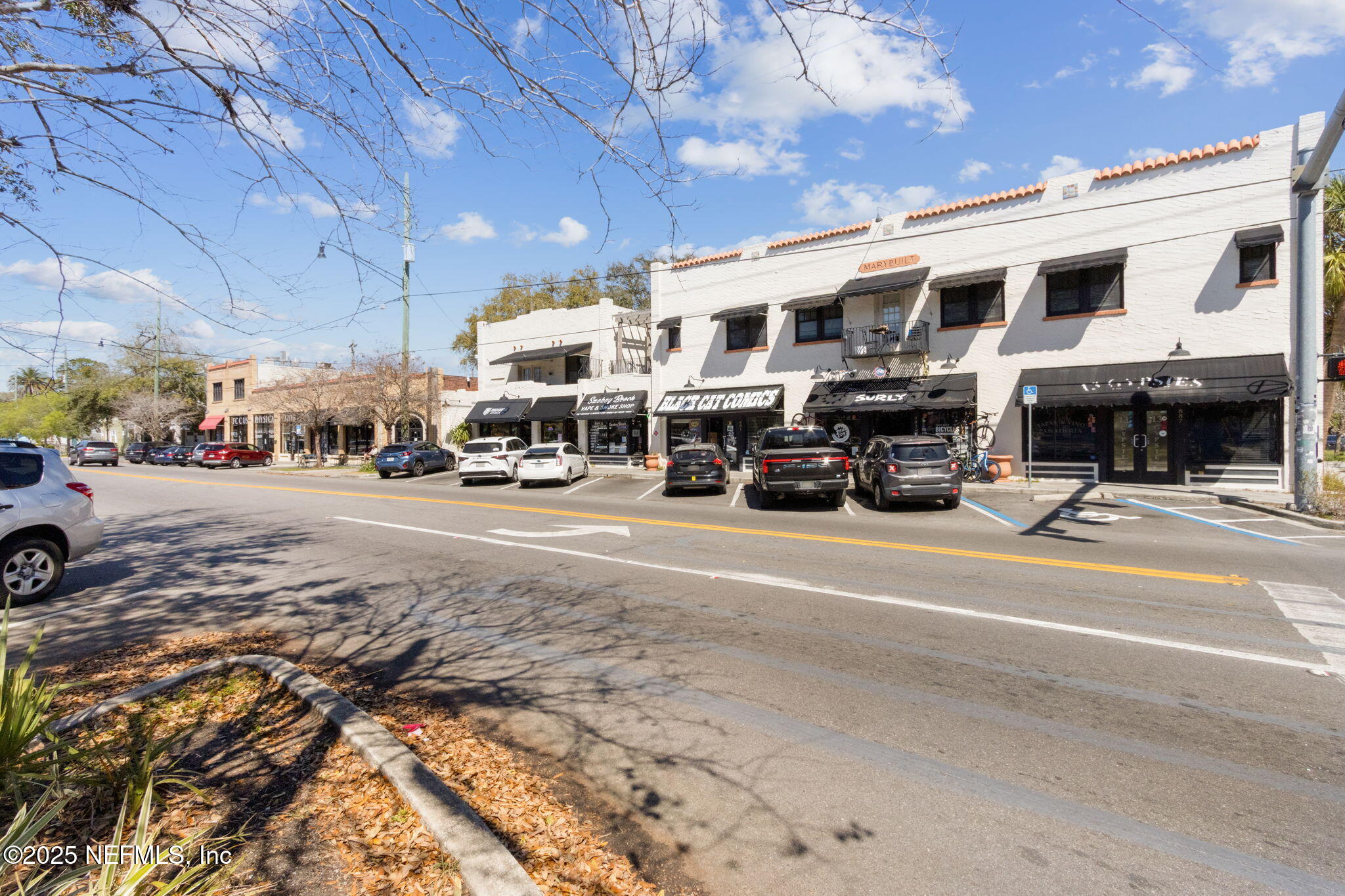 2525 COLLEGE Street, 2305