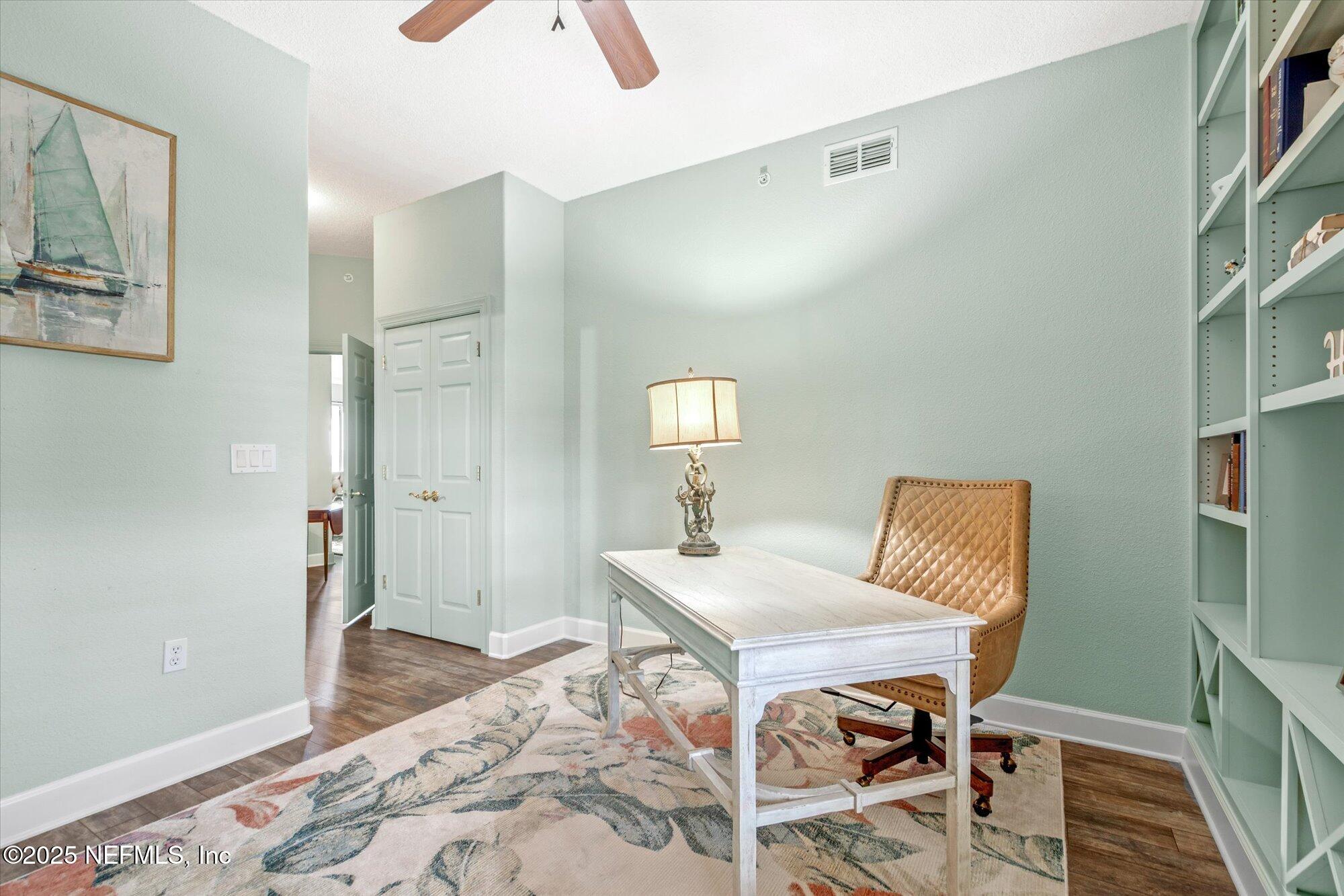 425 N OCEAN GRANDE Drive 105