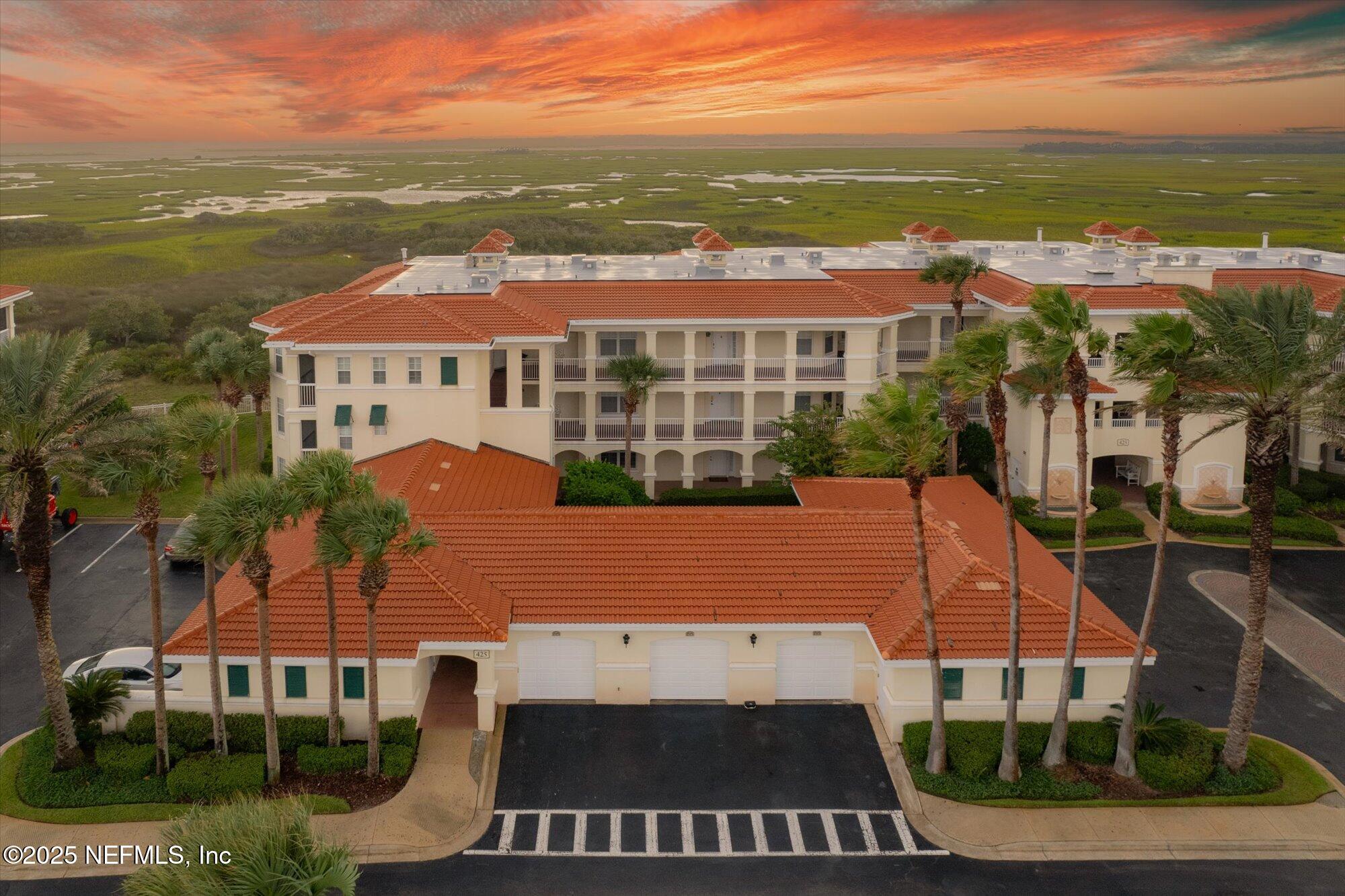 425 N OCEAN GRANDE Drive 105
