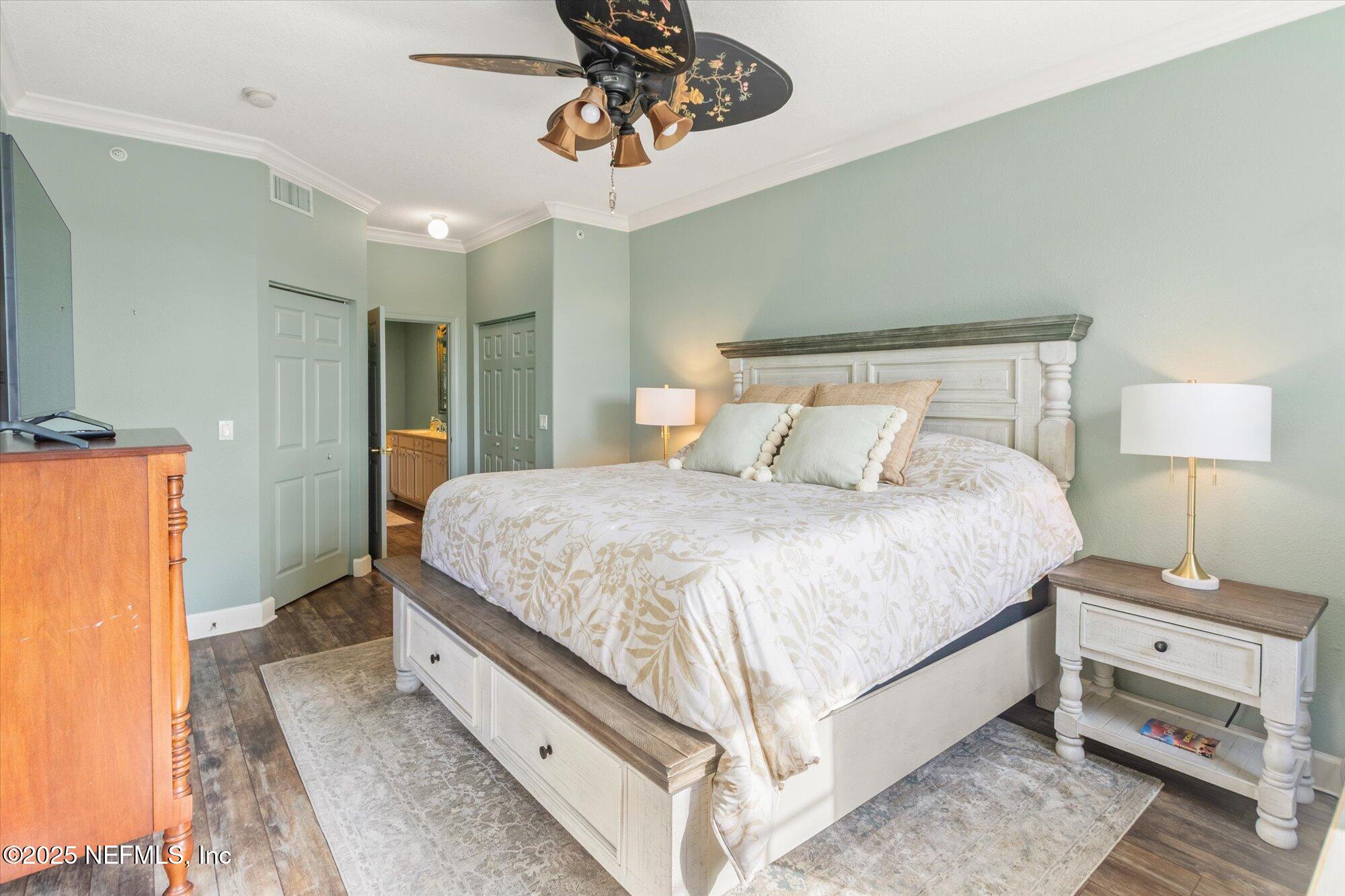 425 N OCEAN GRANDE Drive 105