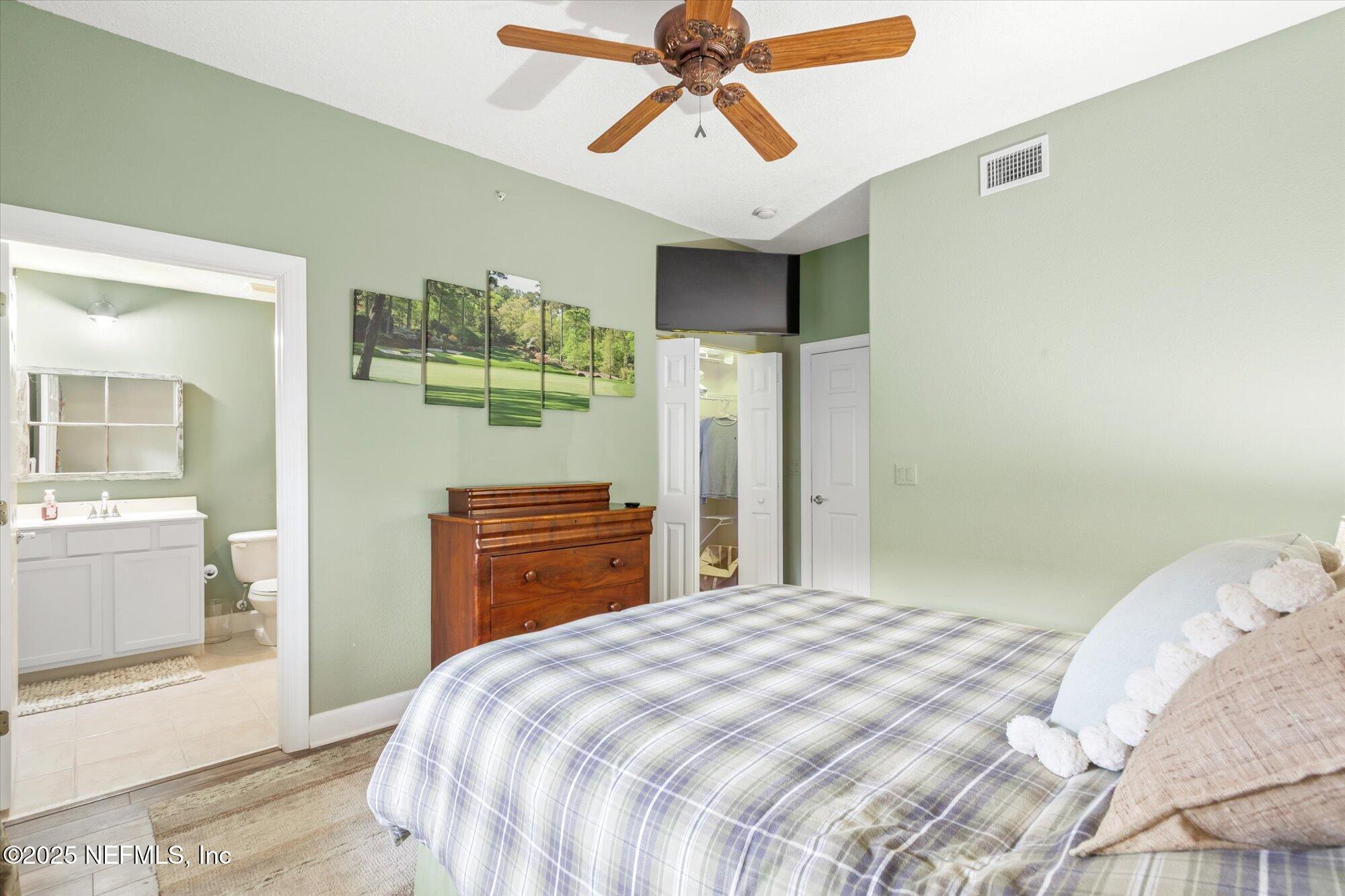 425 N OCEAN GRANDE Drive 105