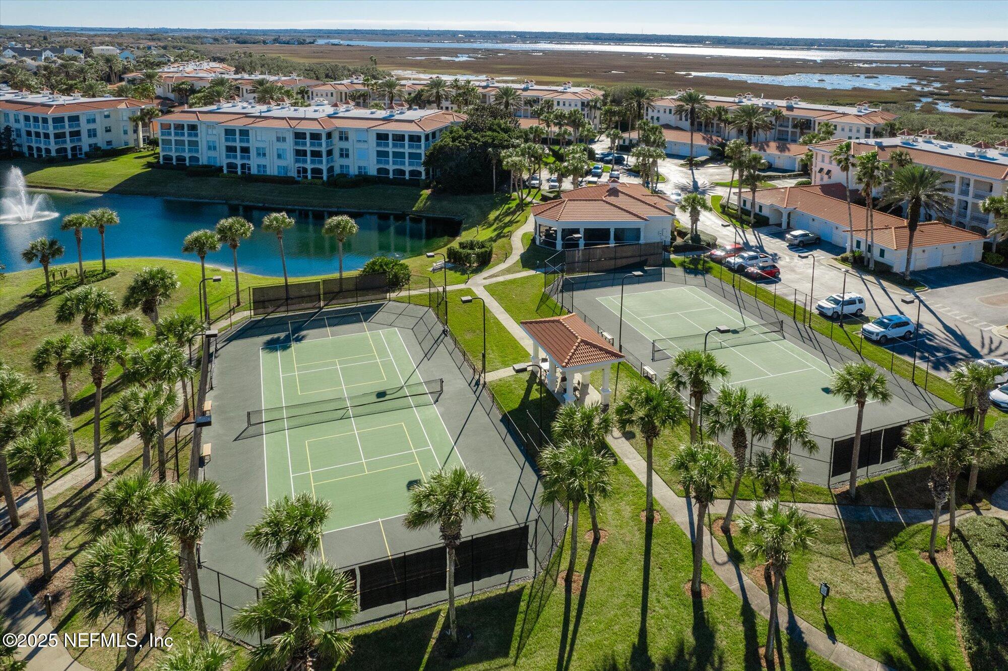 425 N OCEAN GRANDE Drive 105