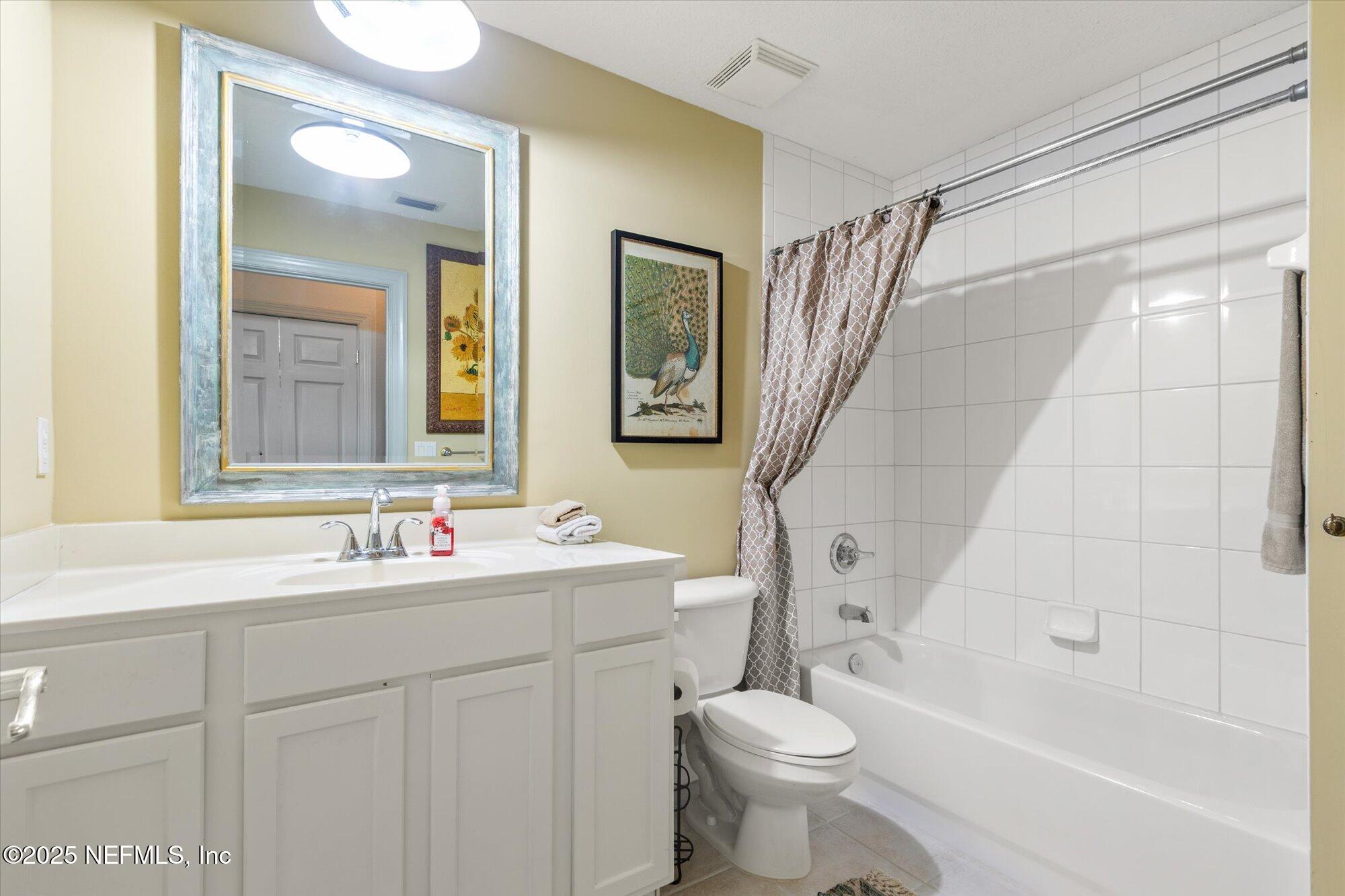 425 N OCEAN GRANDE Drive 105