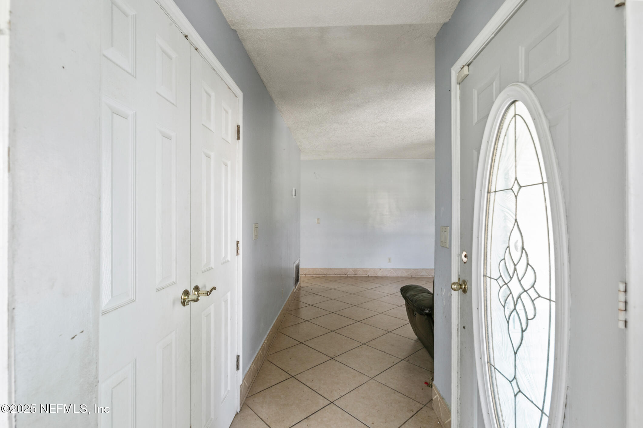 8202 OLD ENGLISH Drive