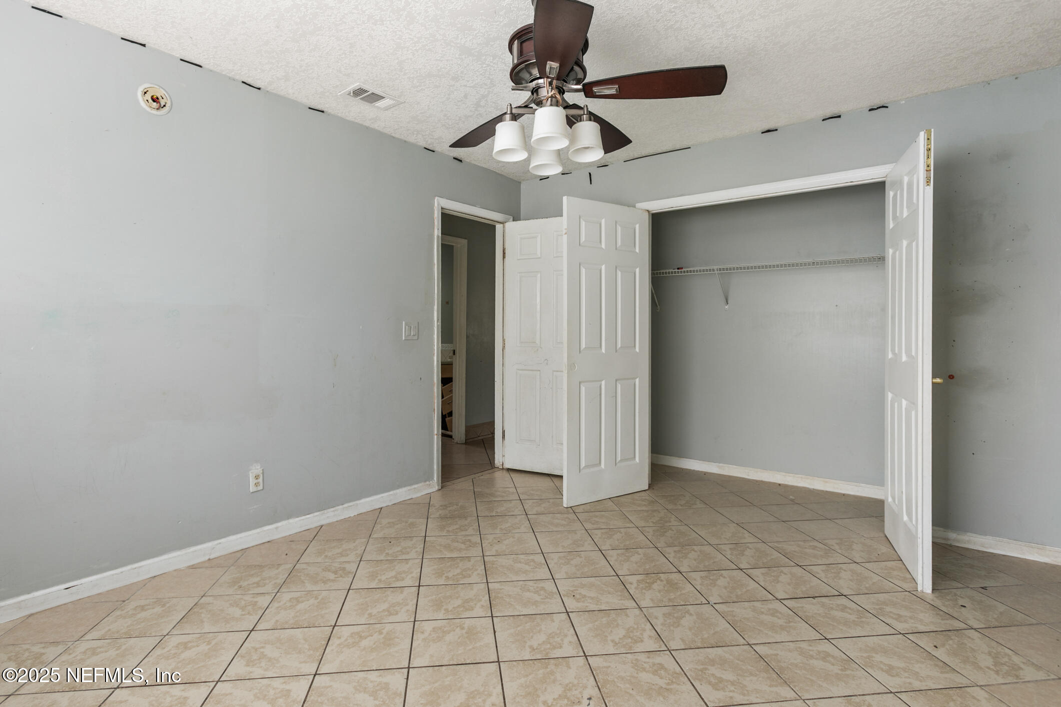 8202 OLD ENGLISH Drive
