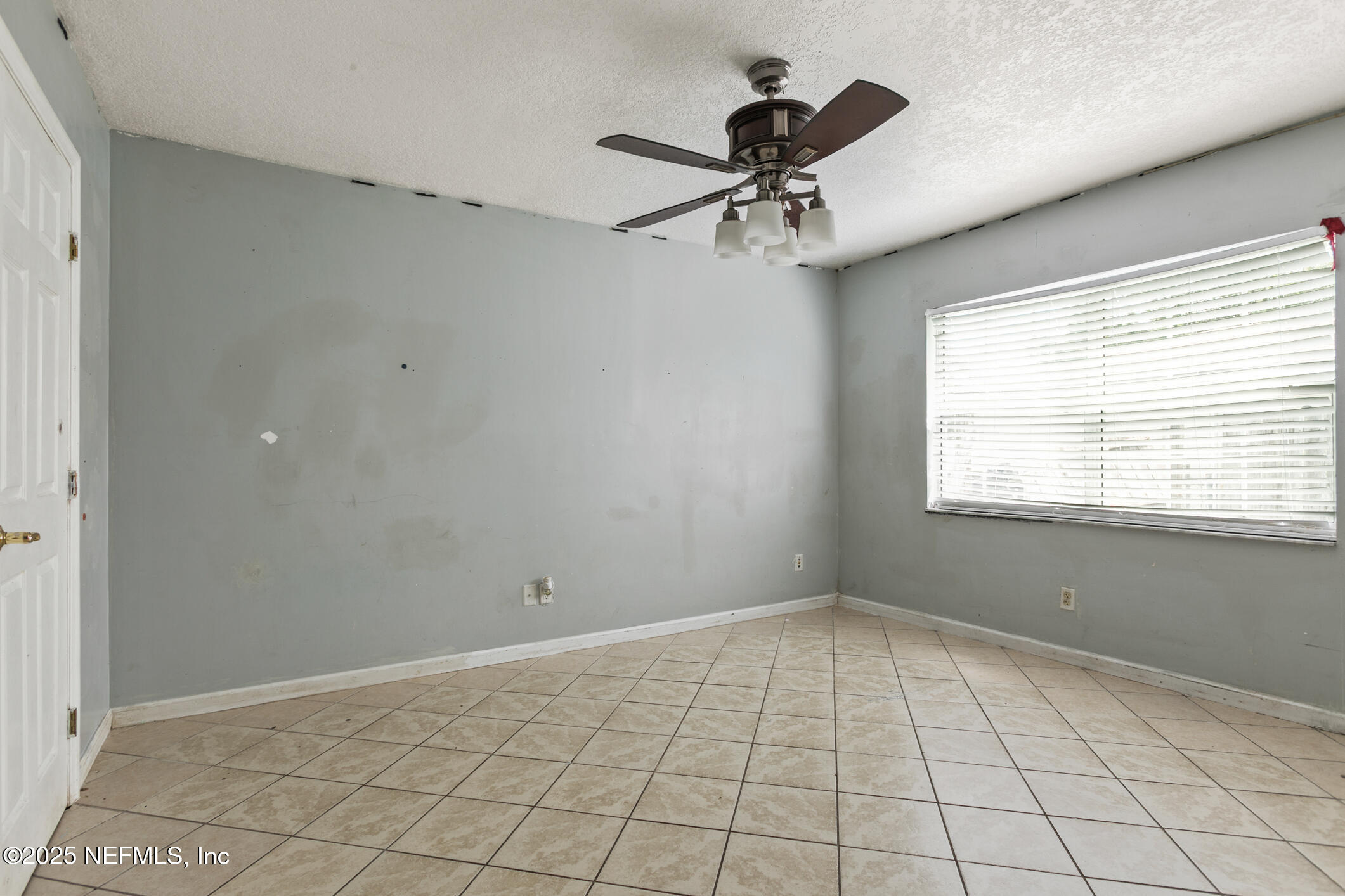 8202 OLD ENGLISH Drive