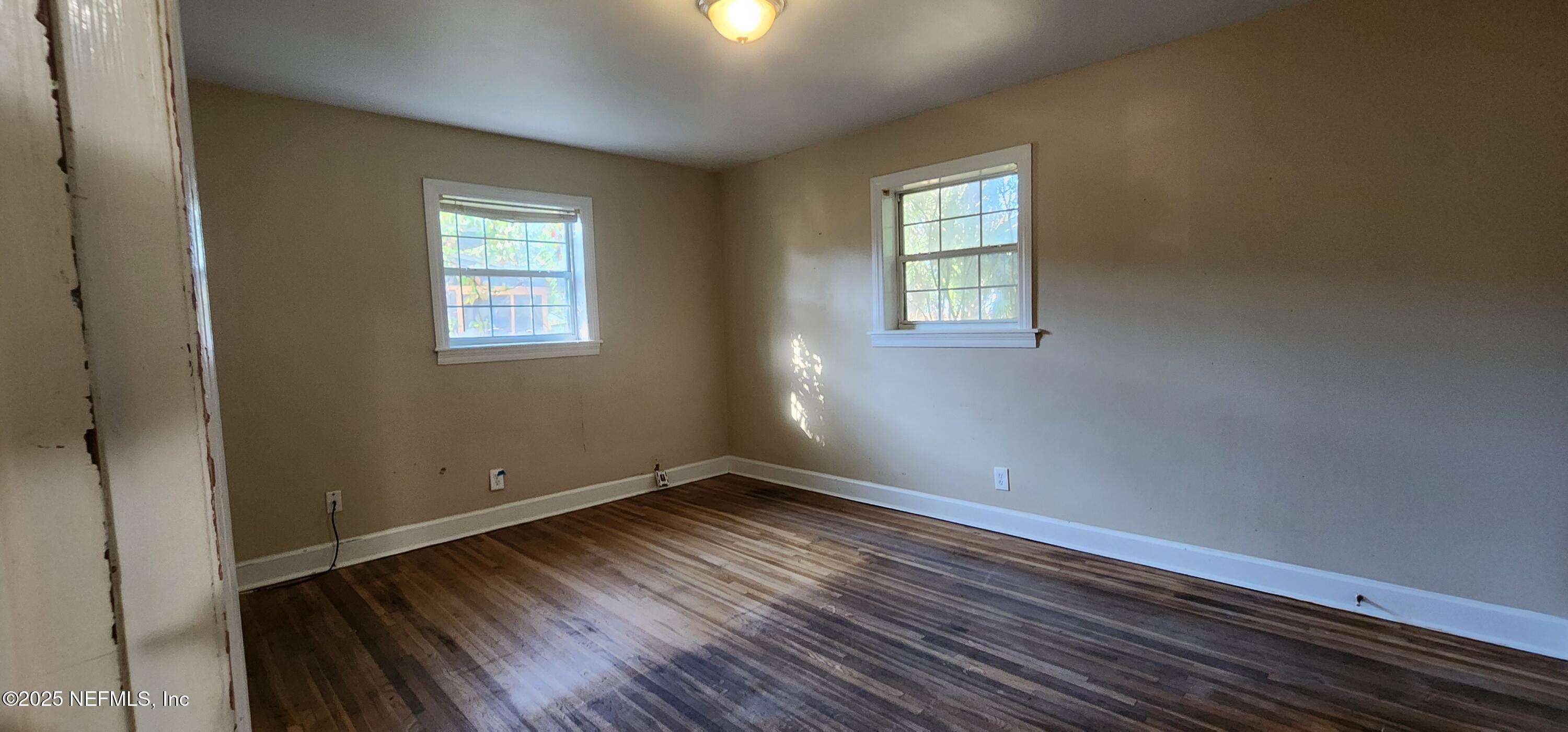 3220 DE CARLO Lane