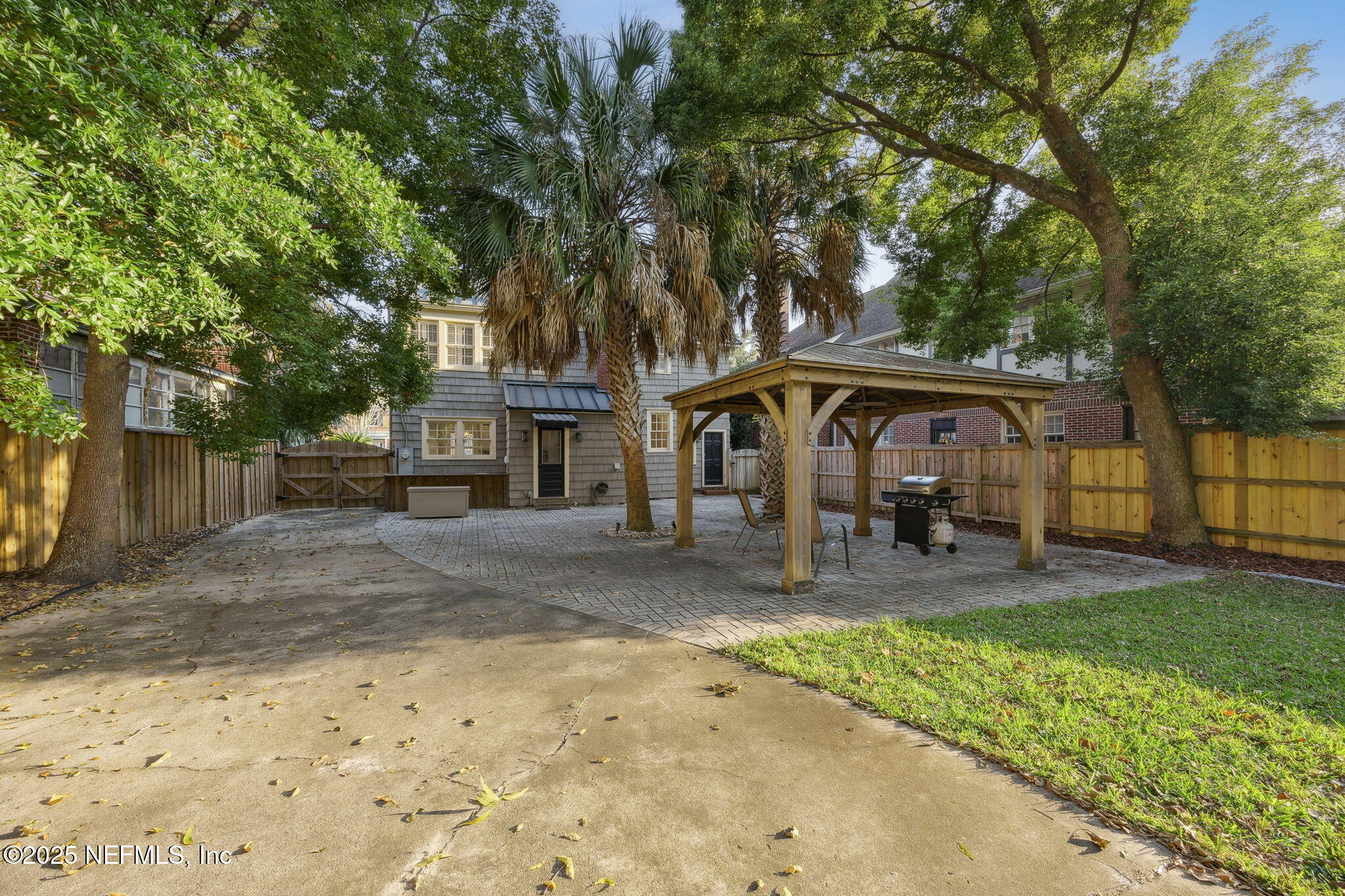 3685 HEDRICK Street