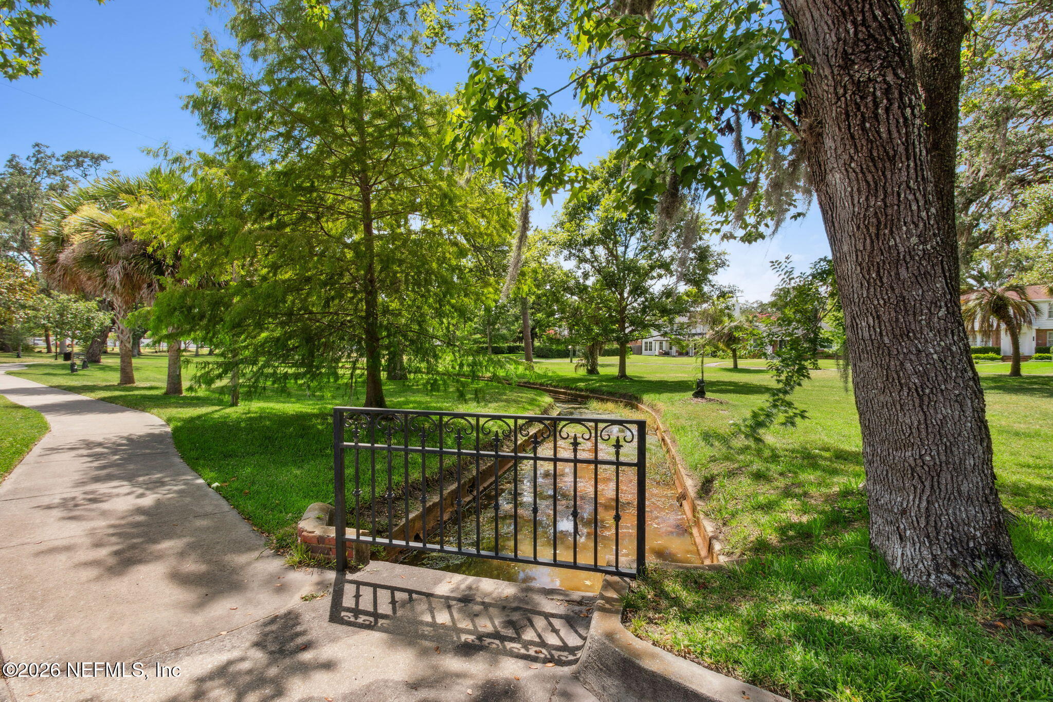 1626 BROOKWOOD Road