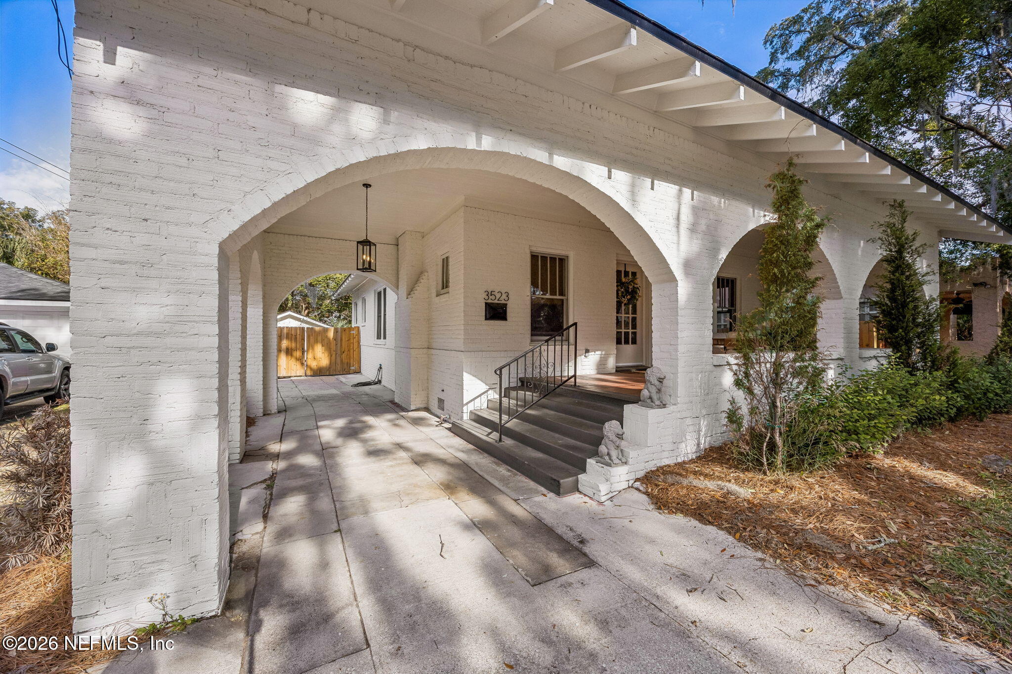 3523 VALENCIA Road