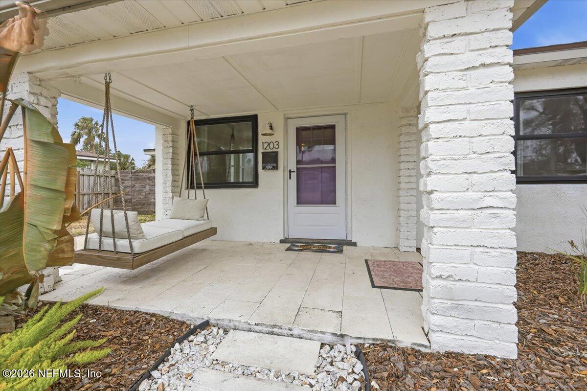1203 16TH Avenue N