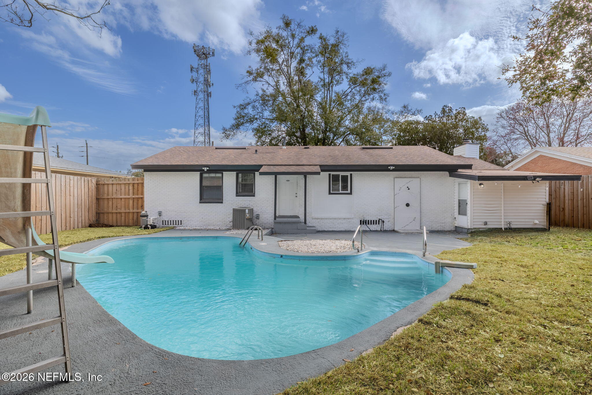 6041 HARLOW Boulevard