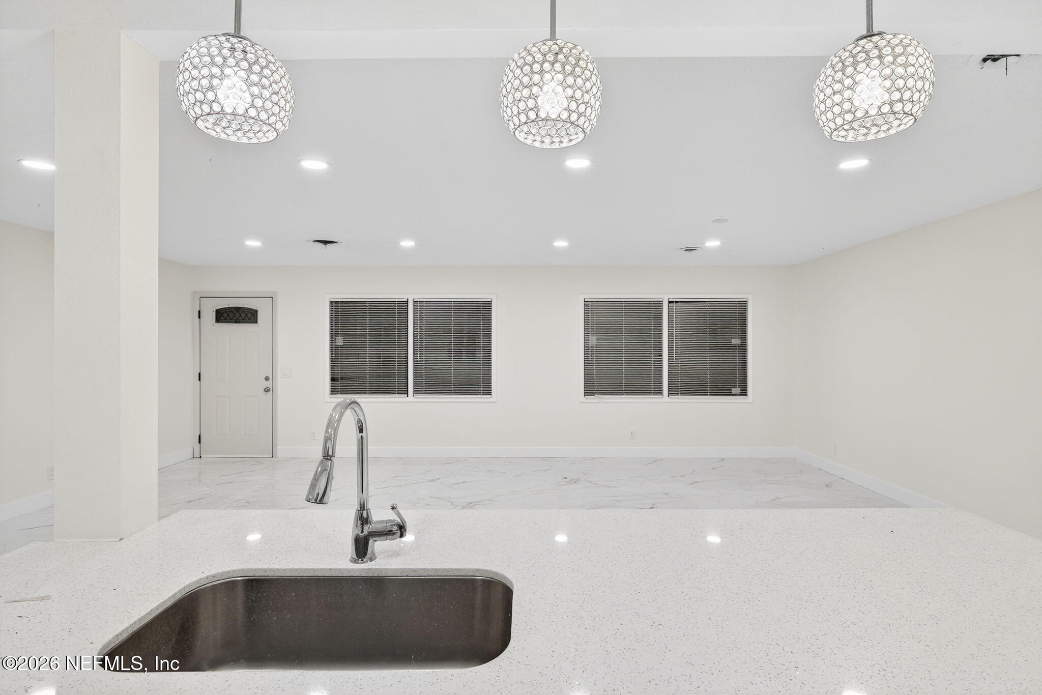 6041 HARLOW Boulevard