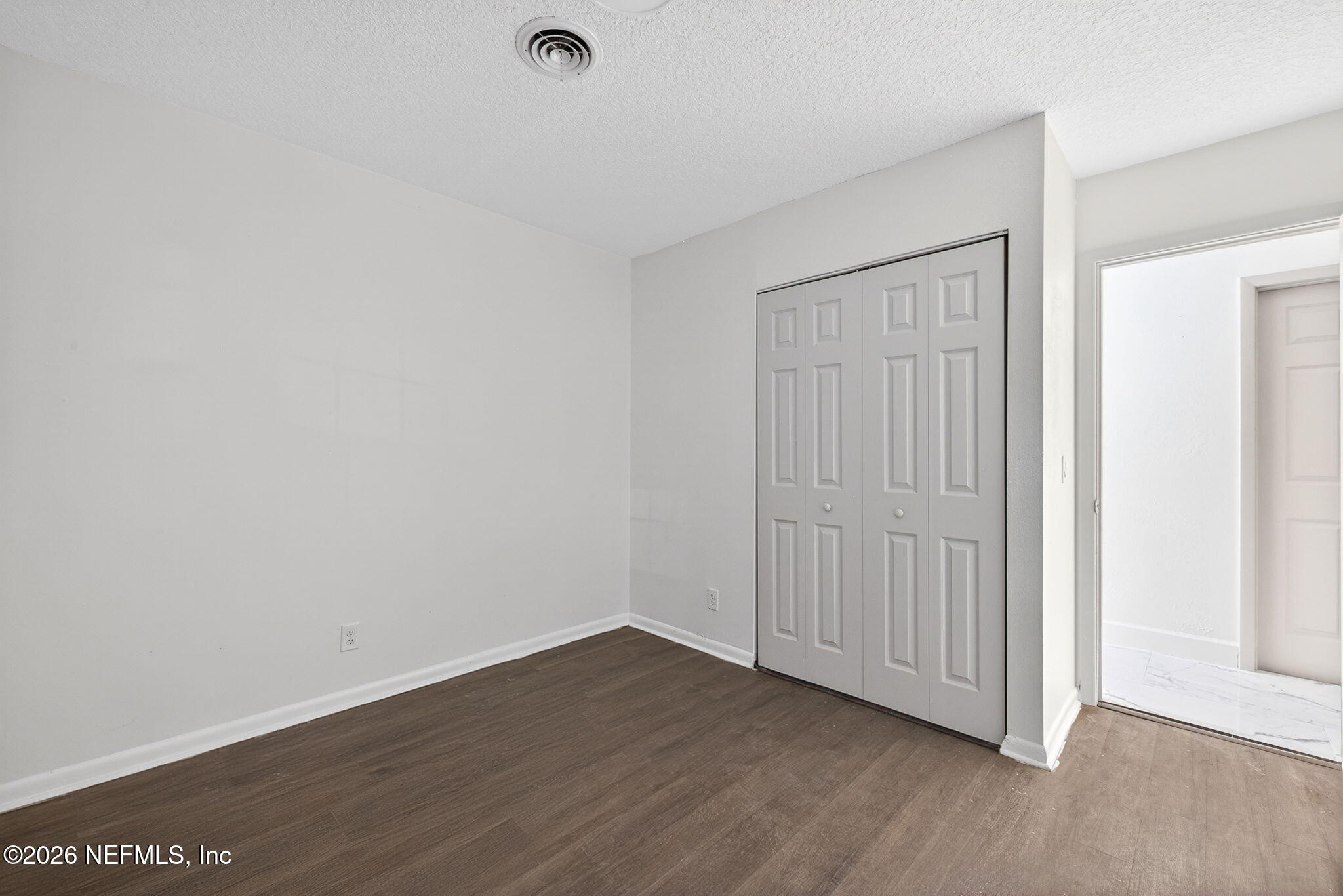 6041 HARLOW Boulevard