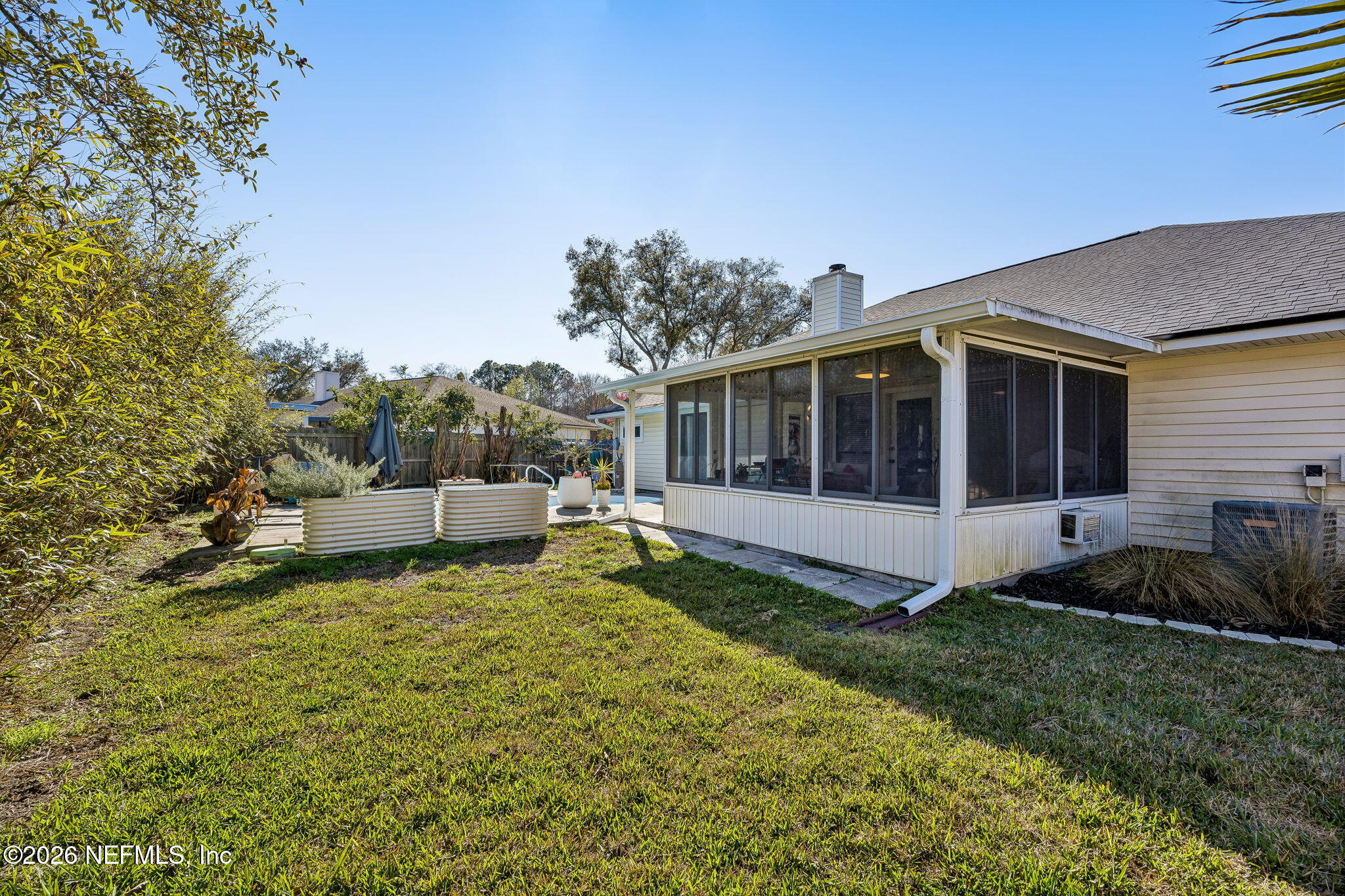 1229 SHALLOWFORD Drive W