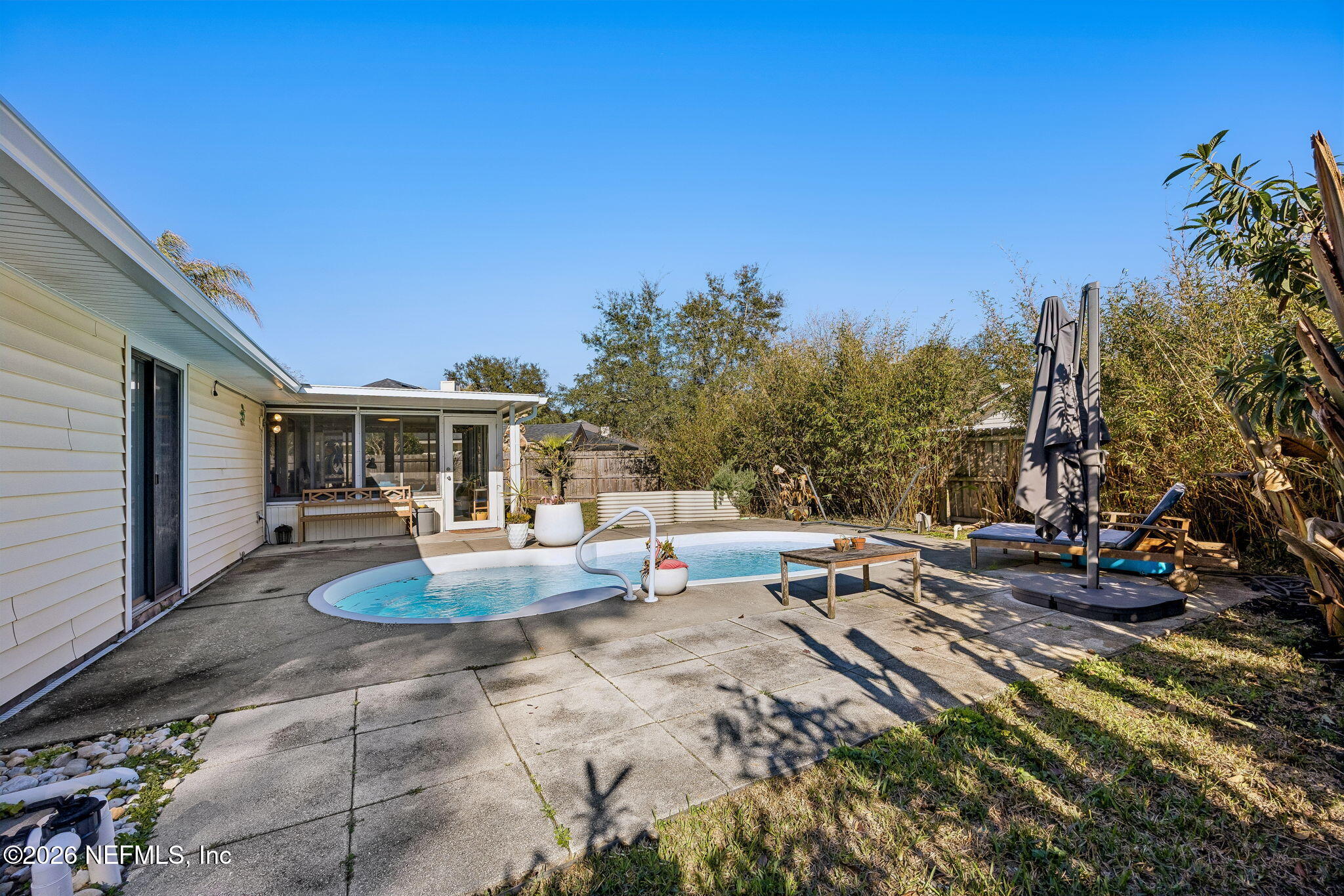 1229 SHALLOWFORD Drive W