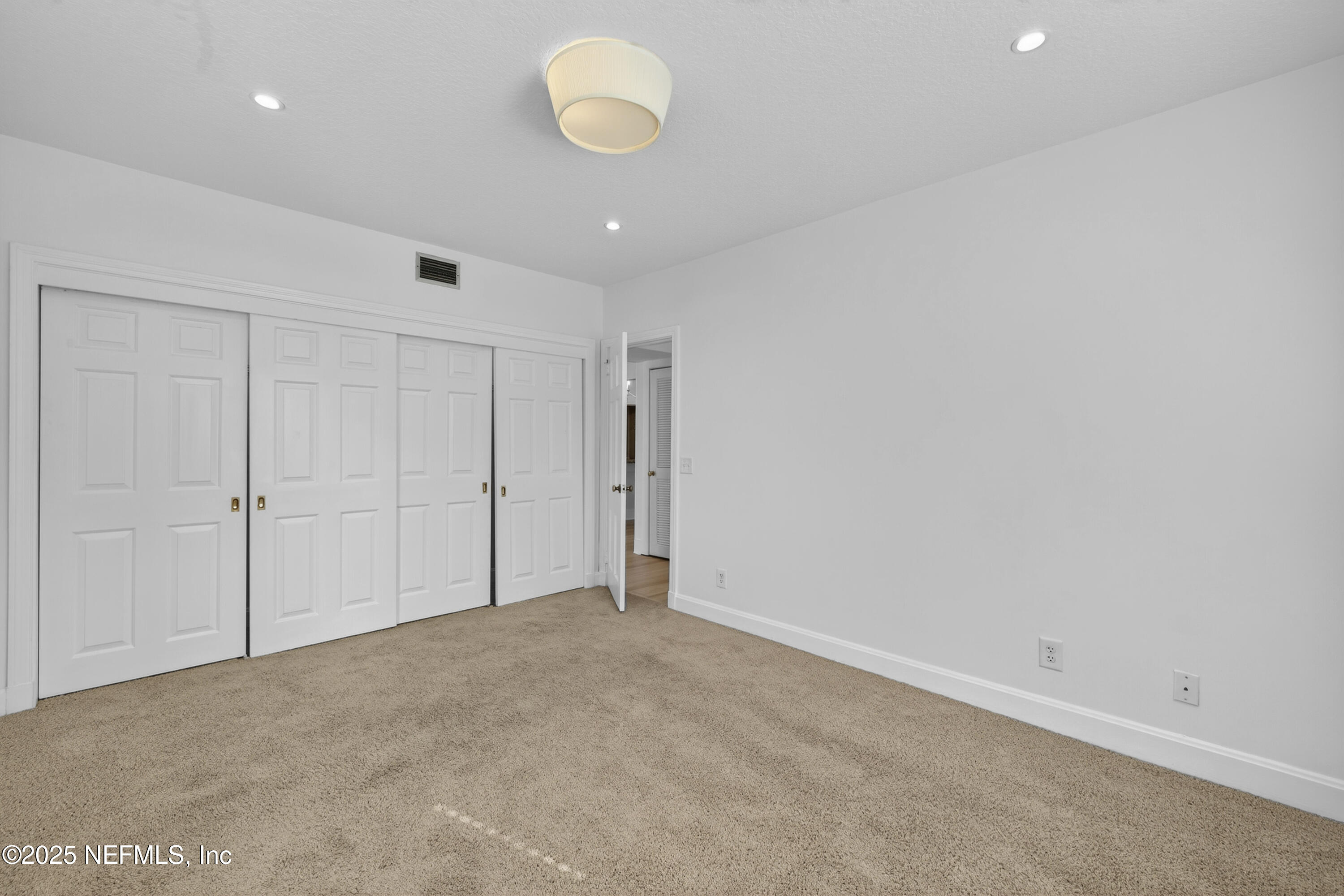 838 CEDAR Street 838
