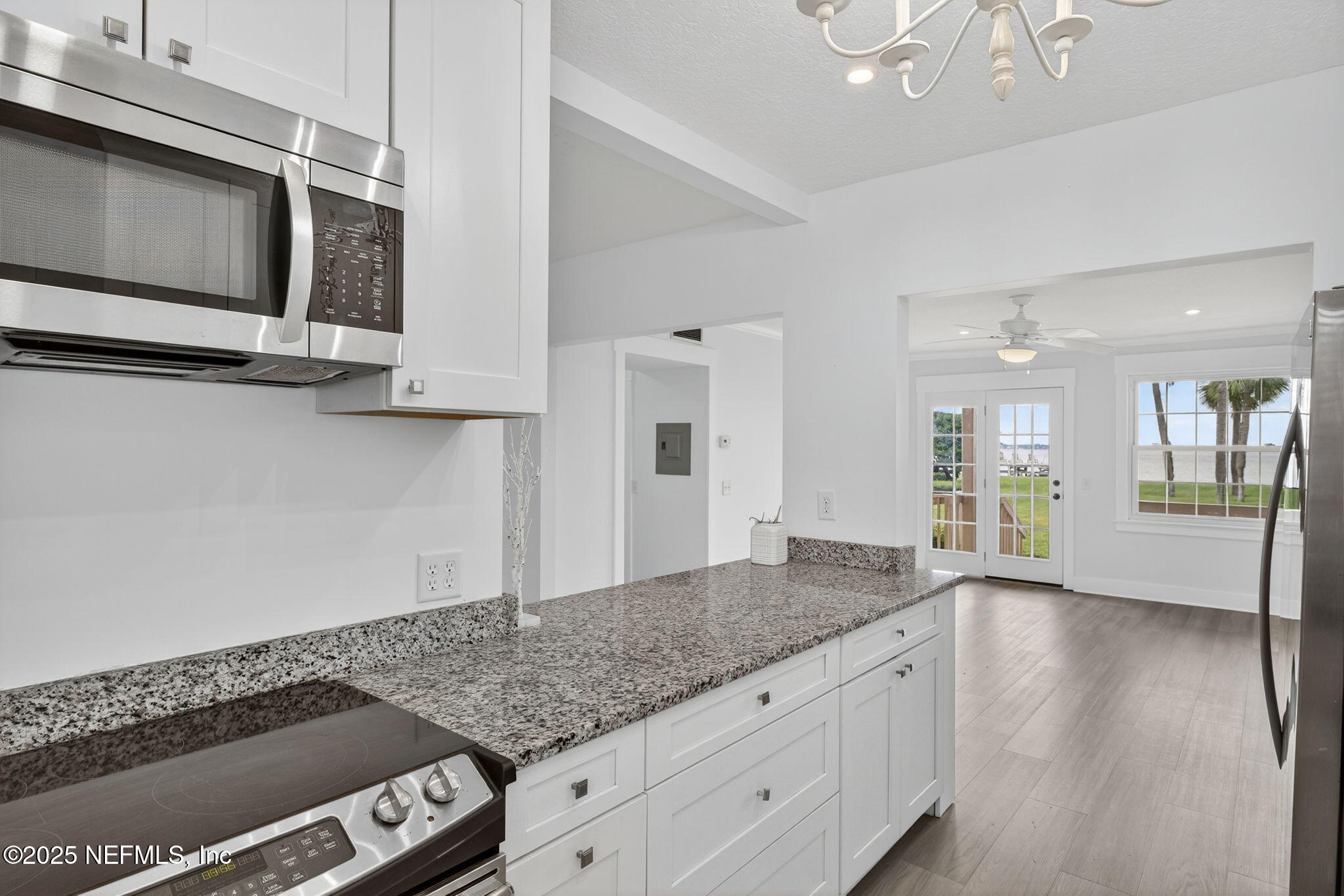 838 CEDAR Street 838
