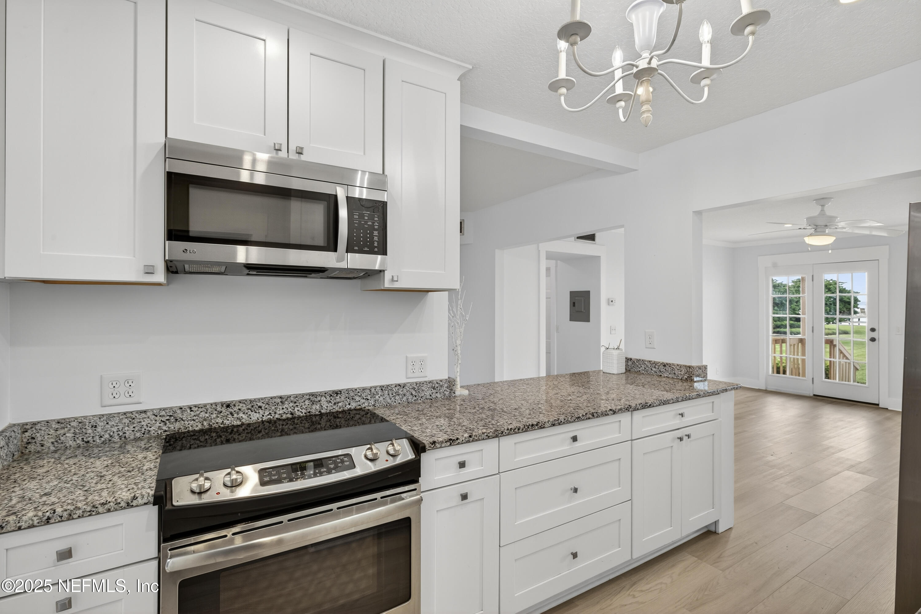 838 CEDAR Street 838