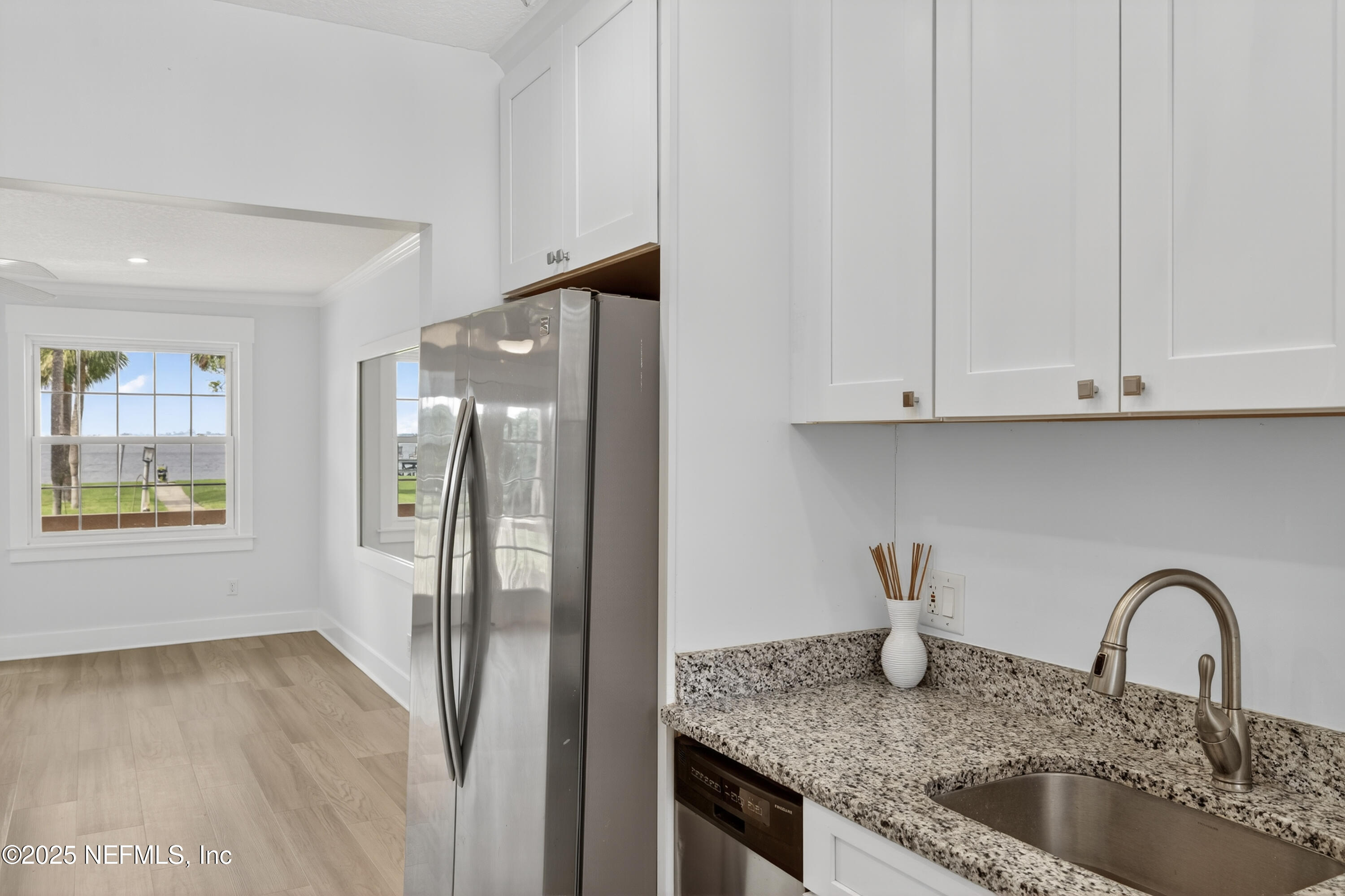 838 CEDAR Street 838