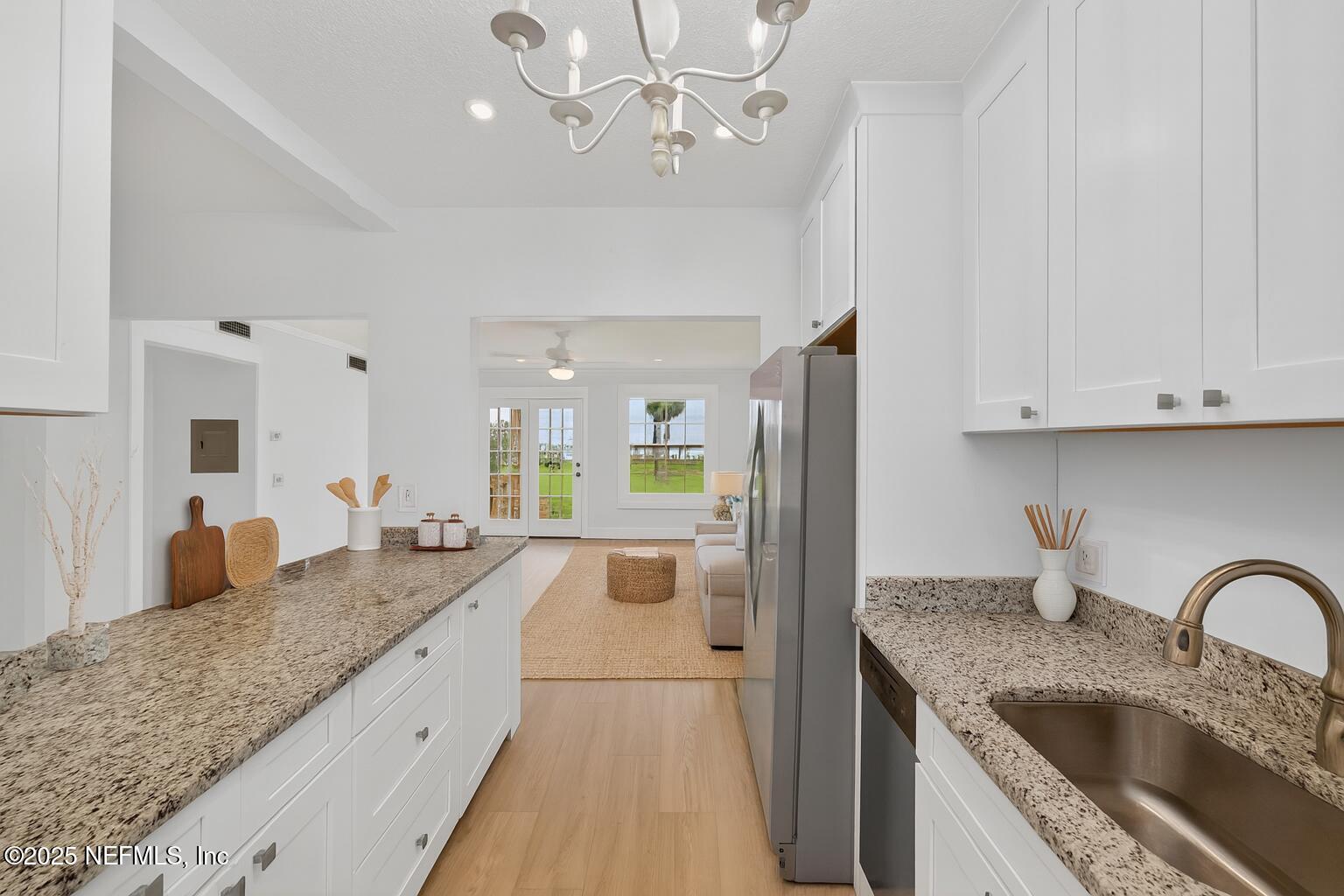 838 CEDAR Street 838
