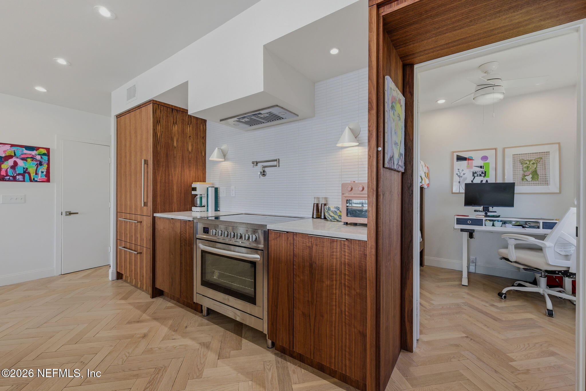 1560 LANCASTER Terrace 1006