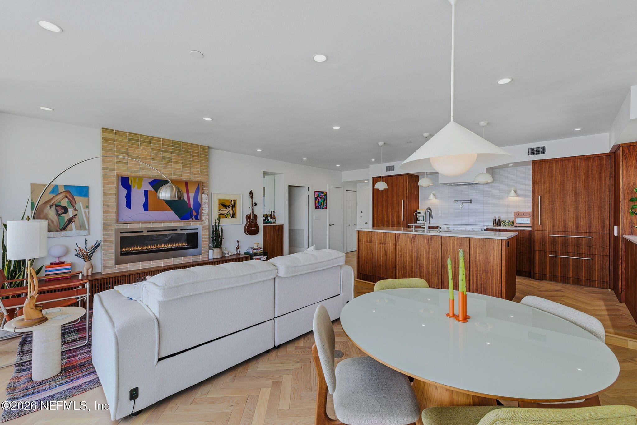 1560 LANCASTER Terrace 1006