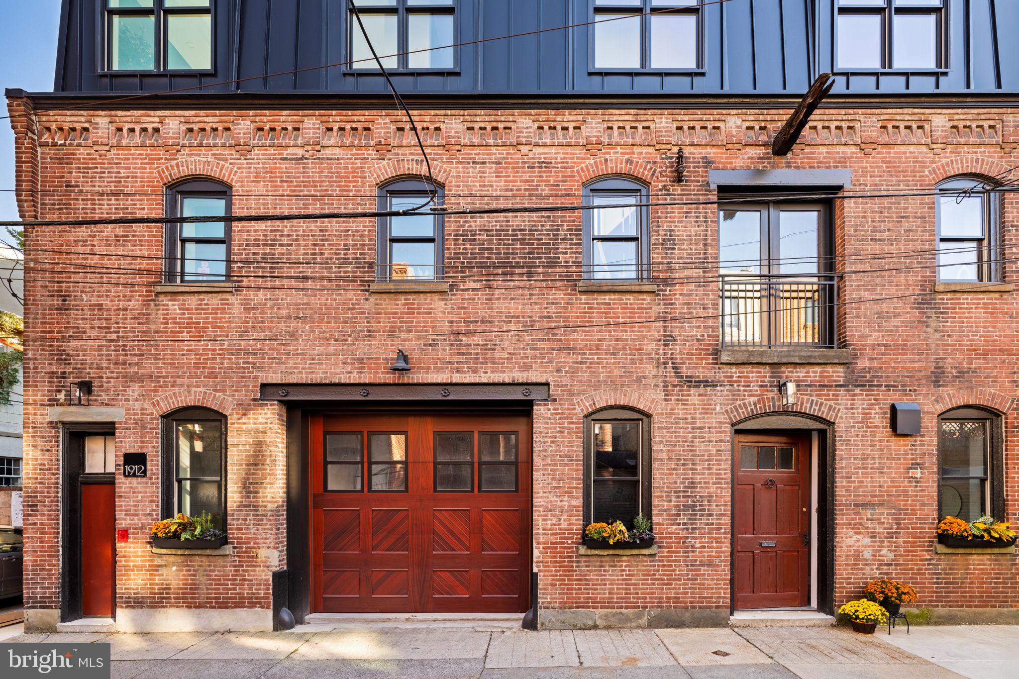 1914 WILCOX STREET