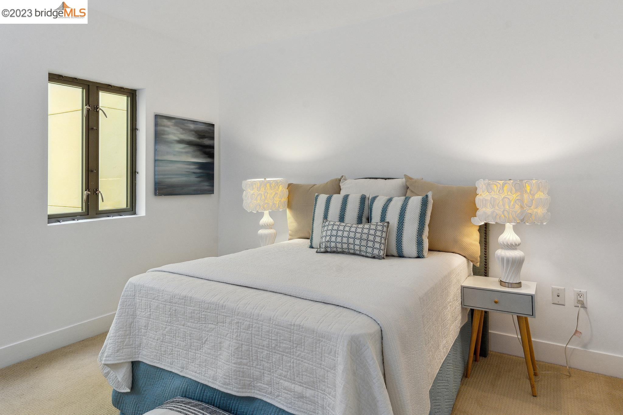 438 W Grand Ave # 520