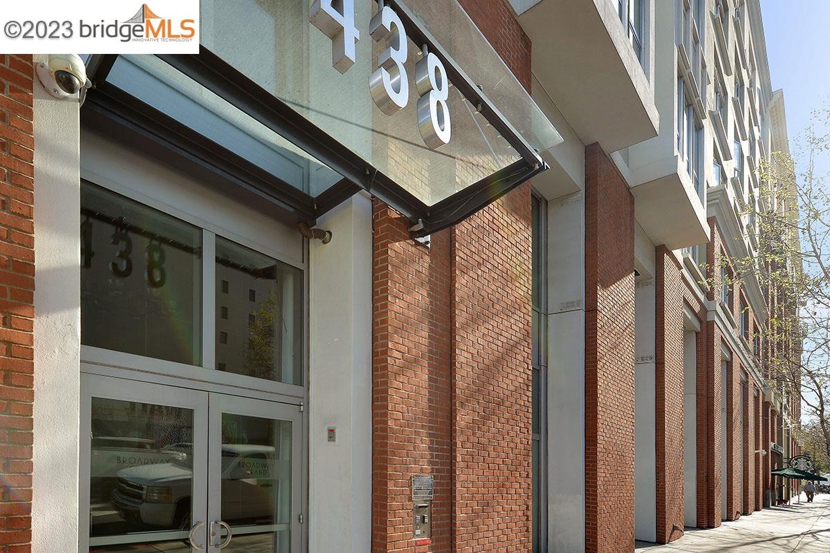 438 W Grand Ave # 520