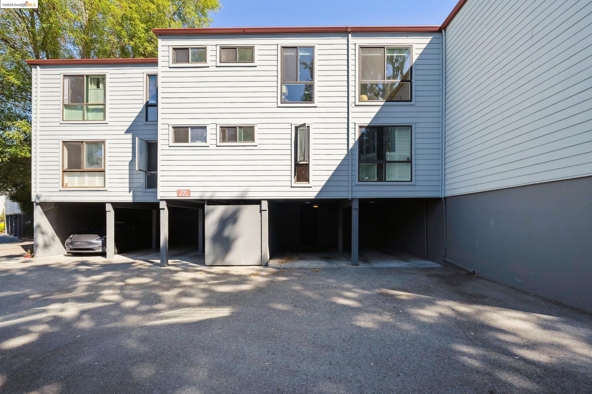 70 Laurie Meadows Drive # 4