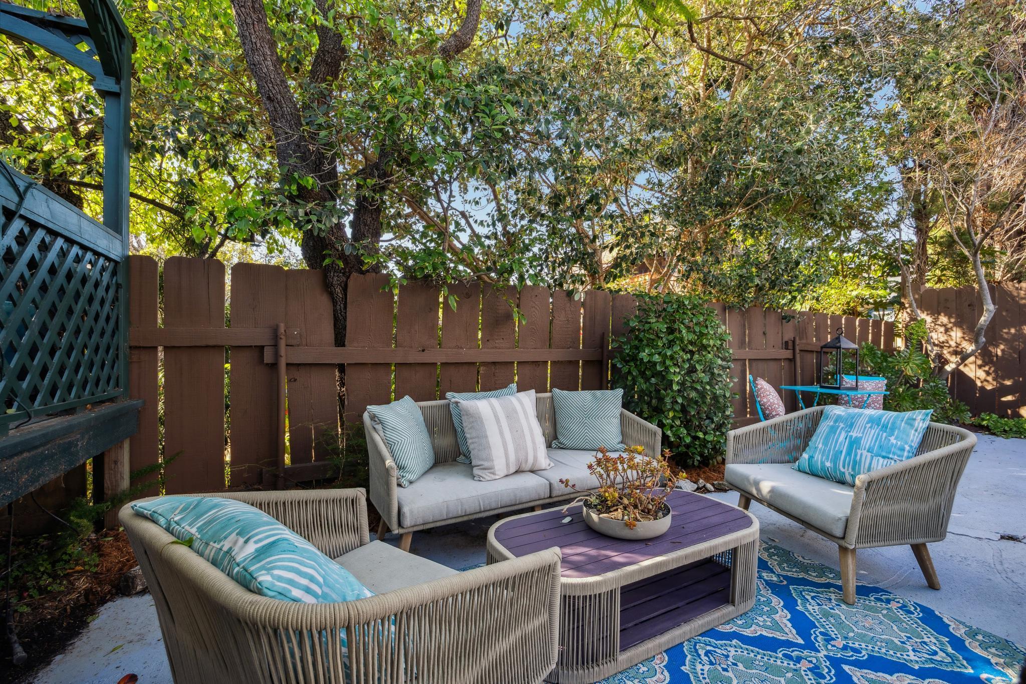 1207 Francisco Street