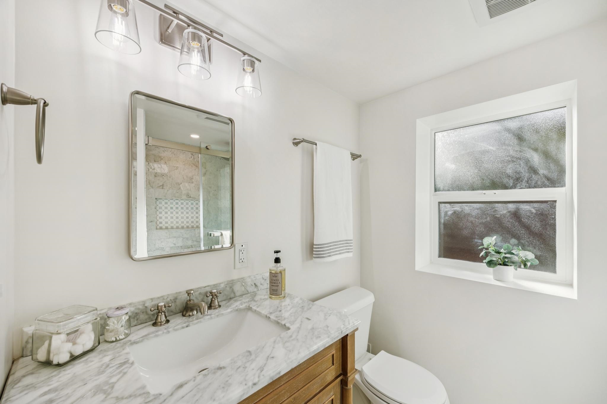 1207 Francisco Street