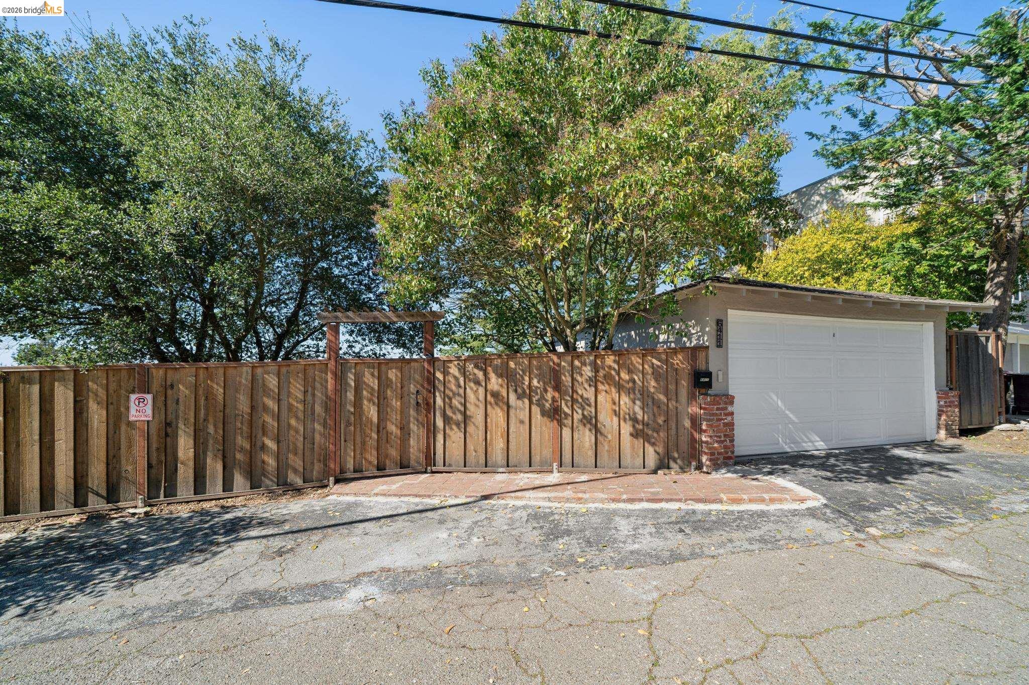 6411 Snake Road