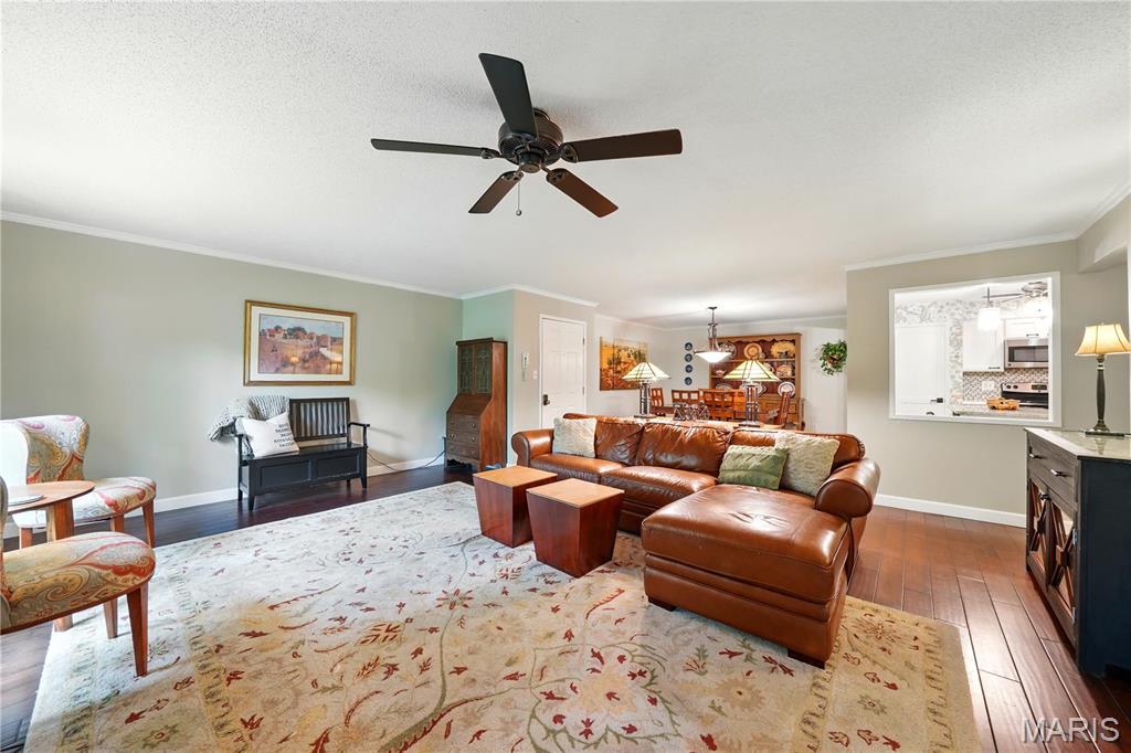 2000 Trailcrest Lane Unit: 7