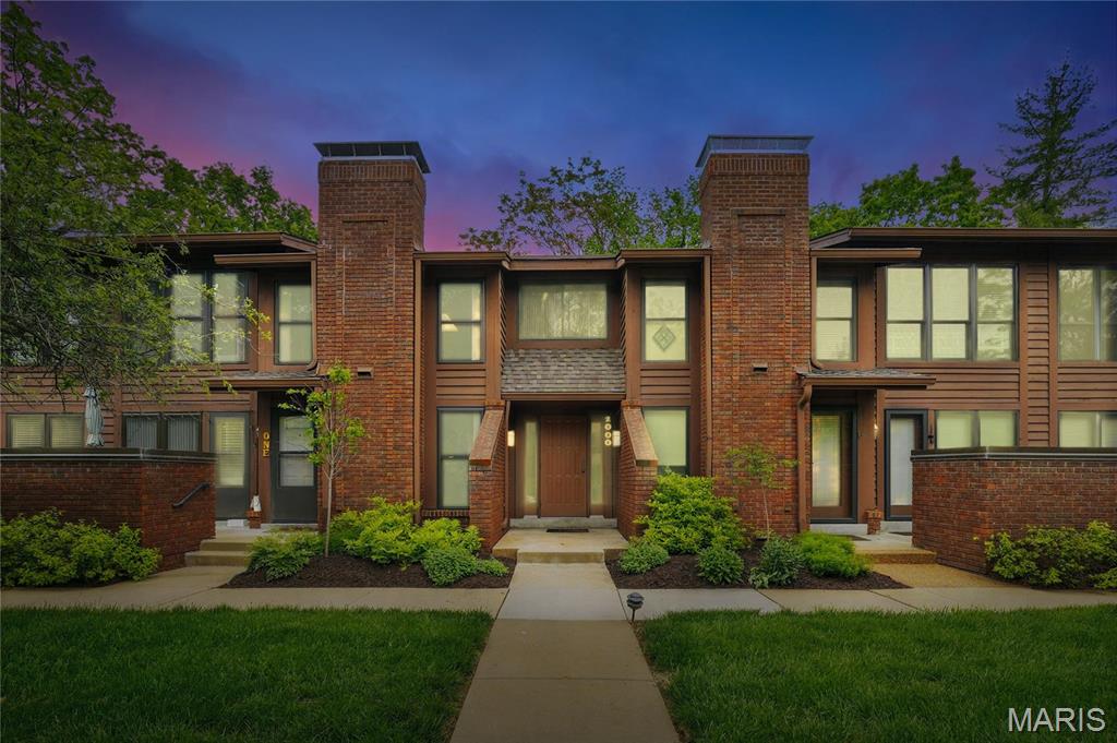 2000 Trailcrest Lane Unit: 7