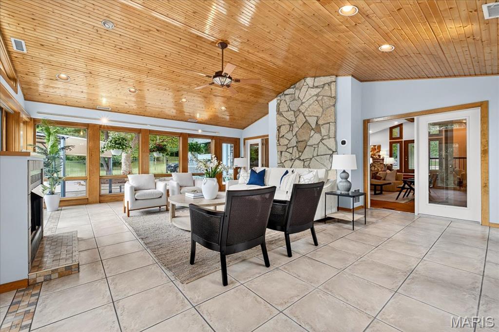 1661 Mason Knoll Road