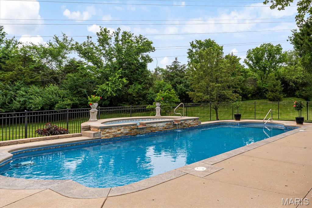 1661 Mason Knoll Road
