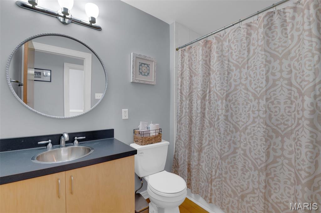 2216 Sidney Street Unit: 6