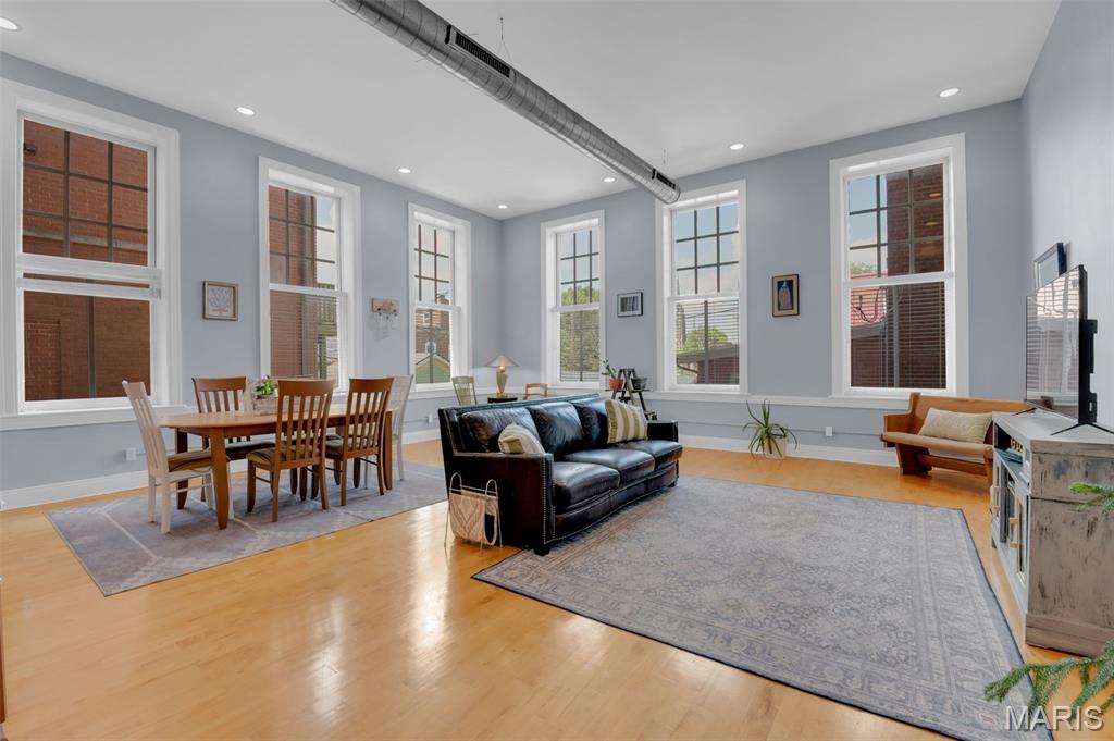 2216 Sidney Street Unit: 6