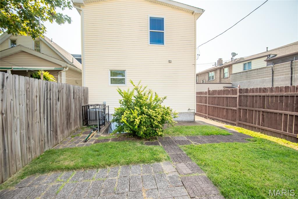 2025 Hereford Street