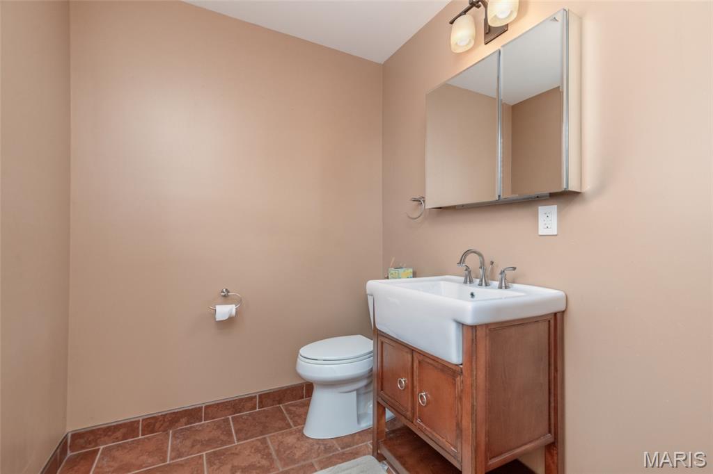 2025 Hereford Street