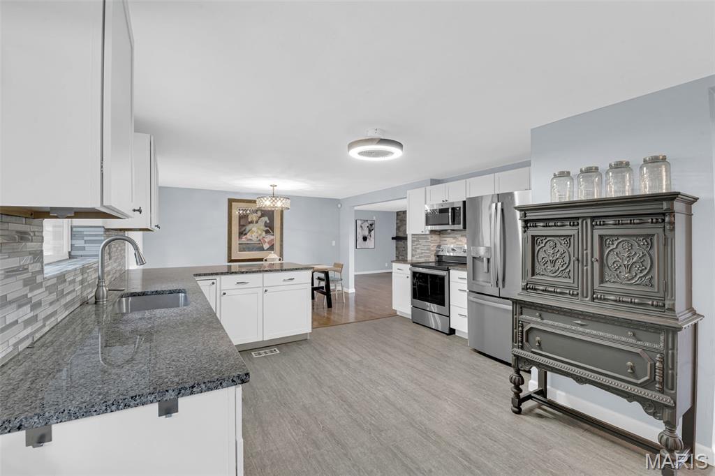 1336 & 1318 Pond Road Road
