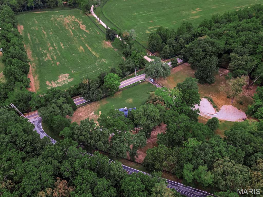 1336 & 1318 Pond Road Road