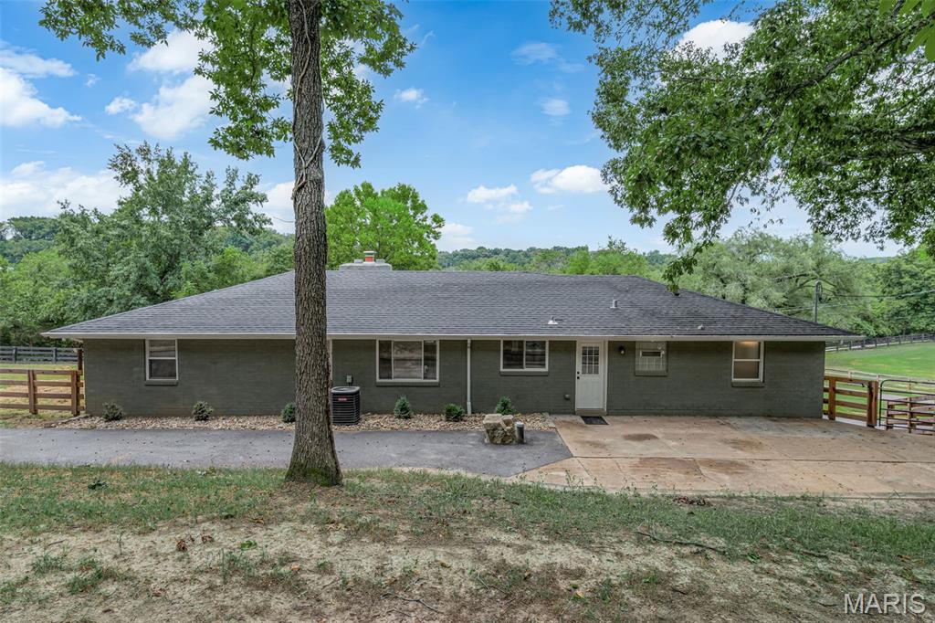 1336 & 1318 Pond Road Road