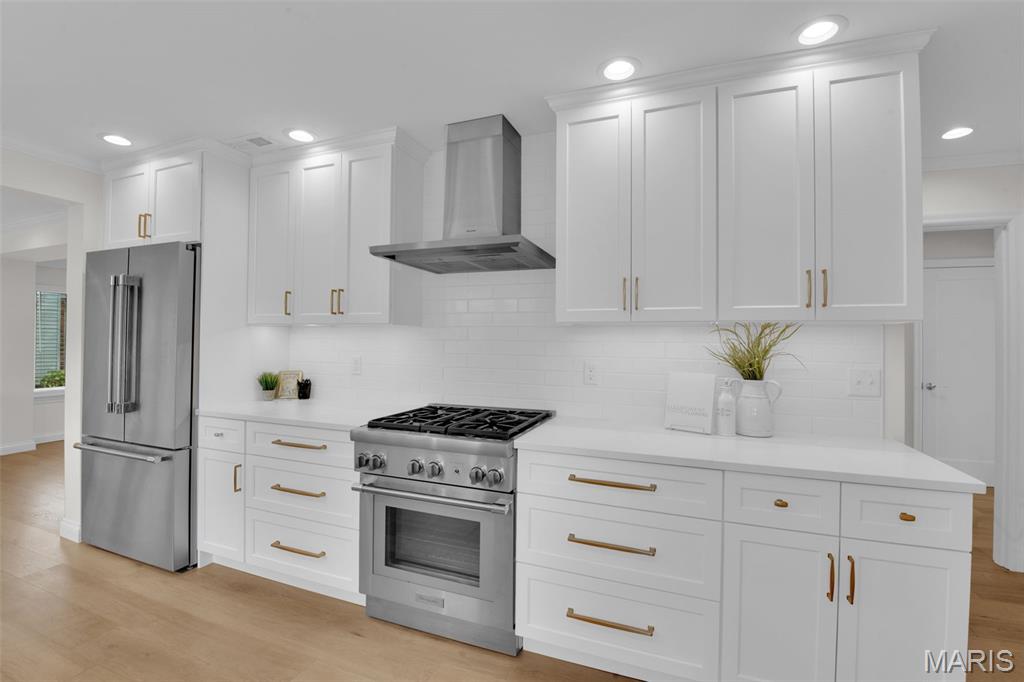 533 Bedford Oaks Drive